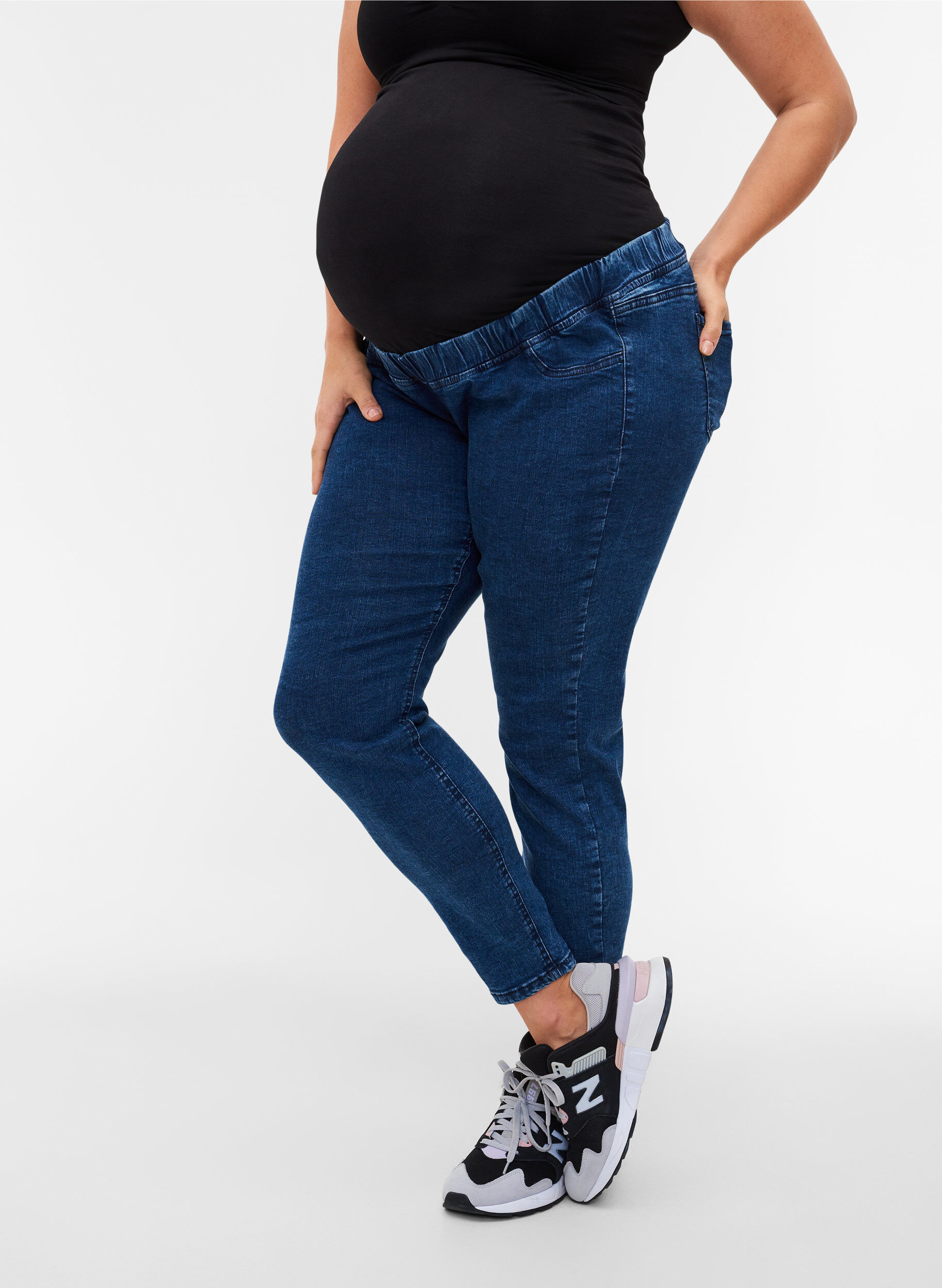 Zizzi Jegging de grossesse avec poches arri&egrave;re, Dark blue, Model image number 1