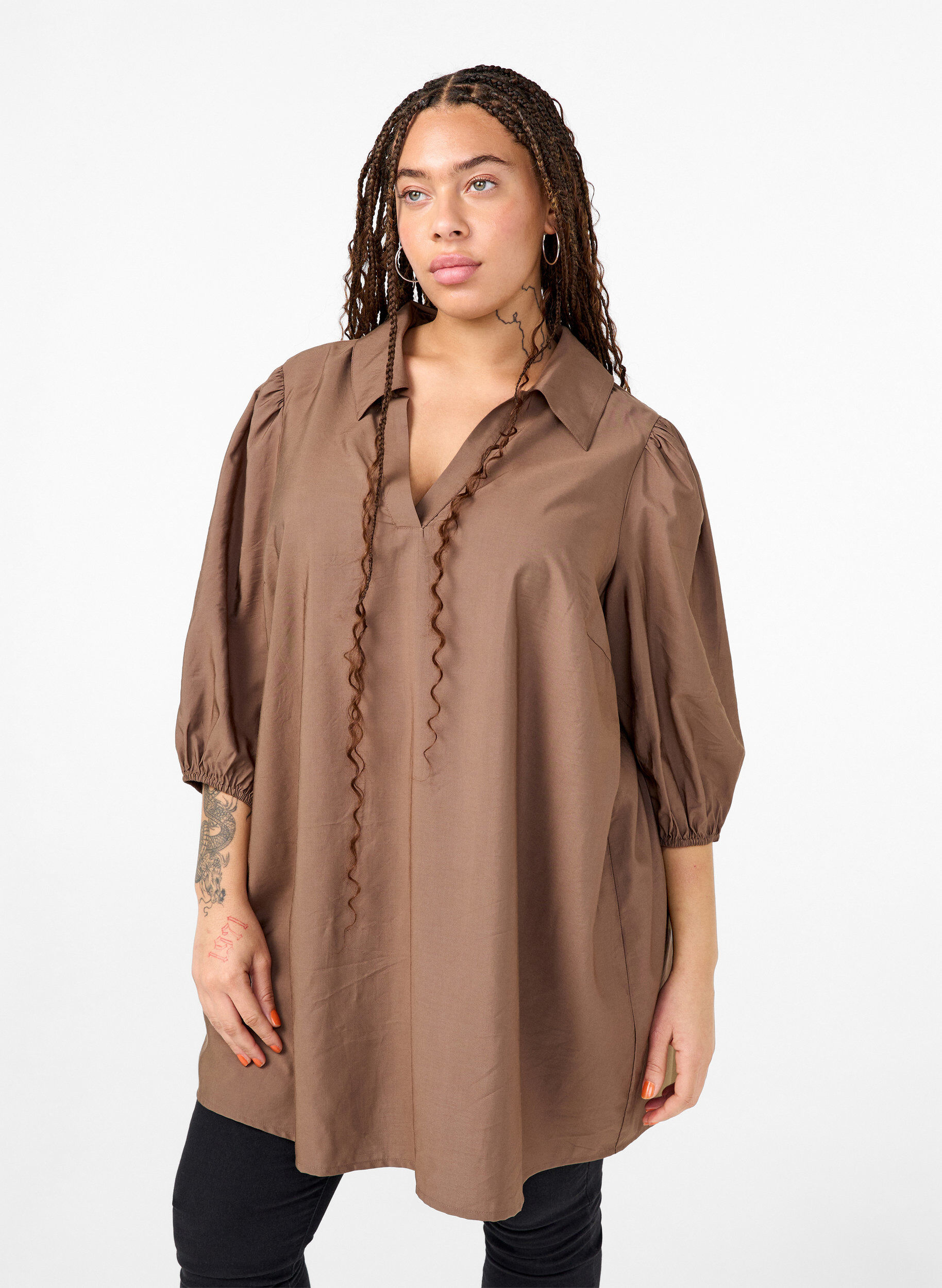 Zizzi Tunique en viscose avec d&eacute;collet&eacute; en V et col, Chocolate Chip, Model image number 0