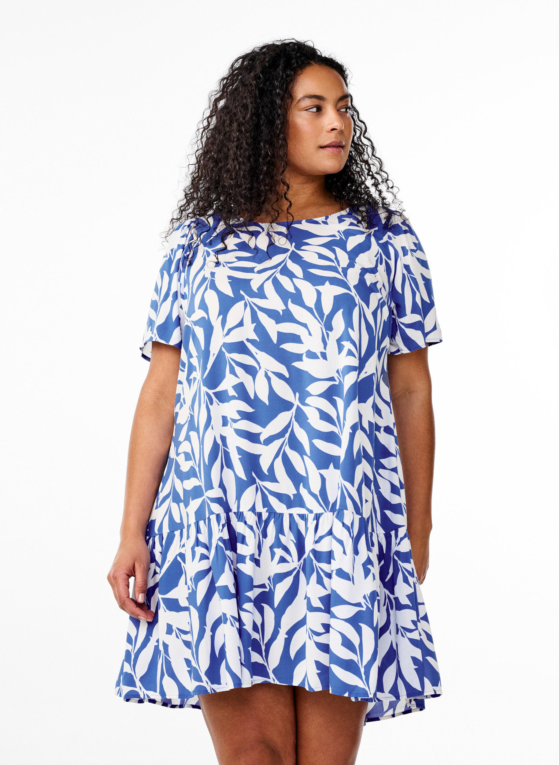 Zizzi FLASH - Robe en viscose avec d&eacute;coupe, Bleu, Model image number 0