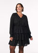 Robe courte &agrave; volants et motif textur&eacute;, Noir, Model image number 0
