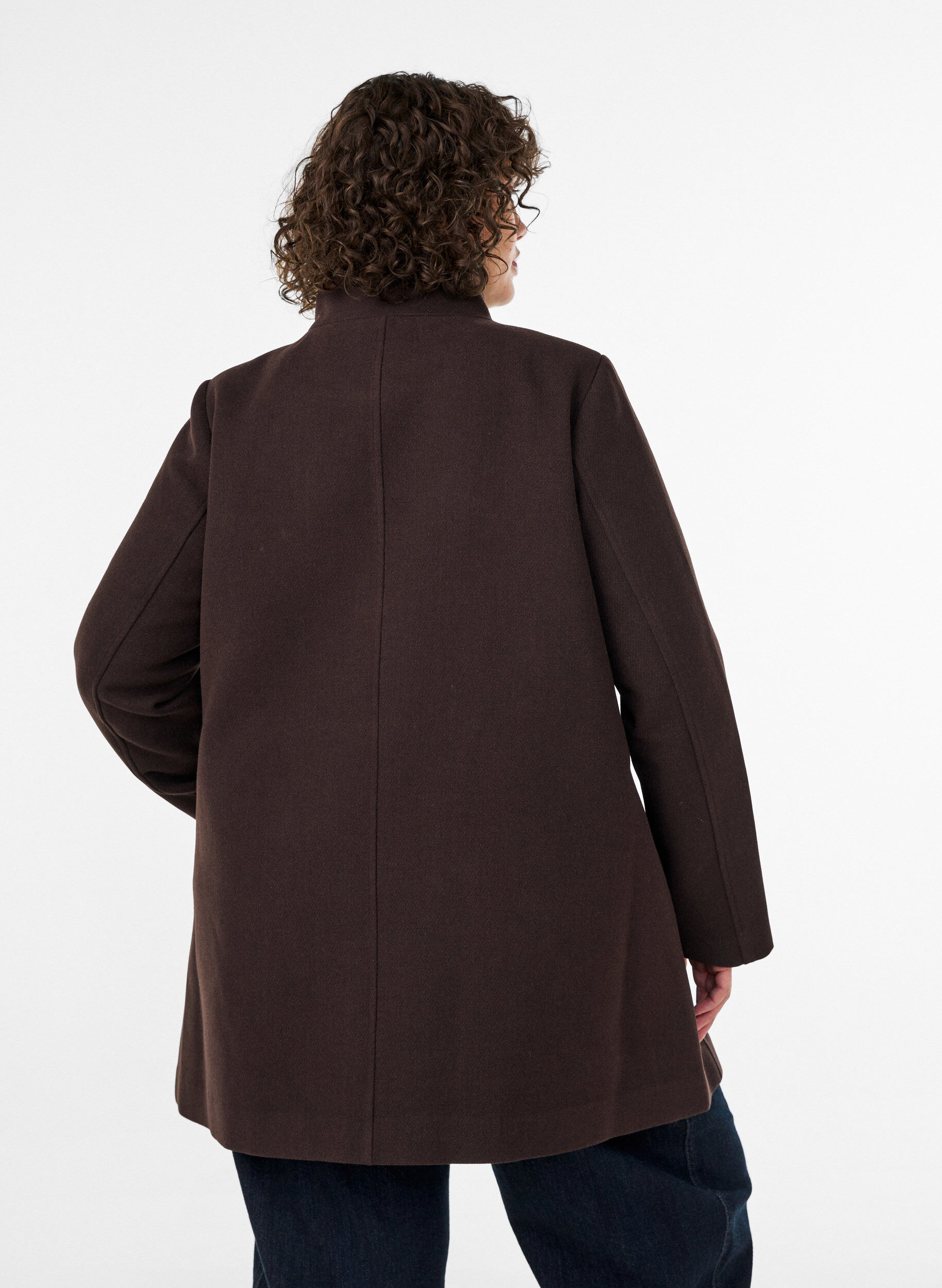 ZizziManteau coupe &eacute;vas&eacute;e avec boutons dor&eacute;s, Marron, Model image number 2