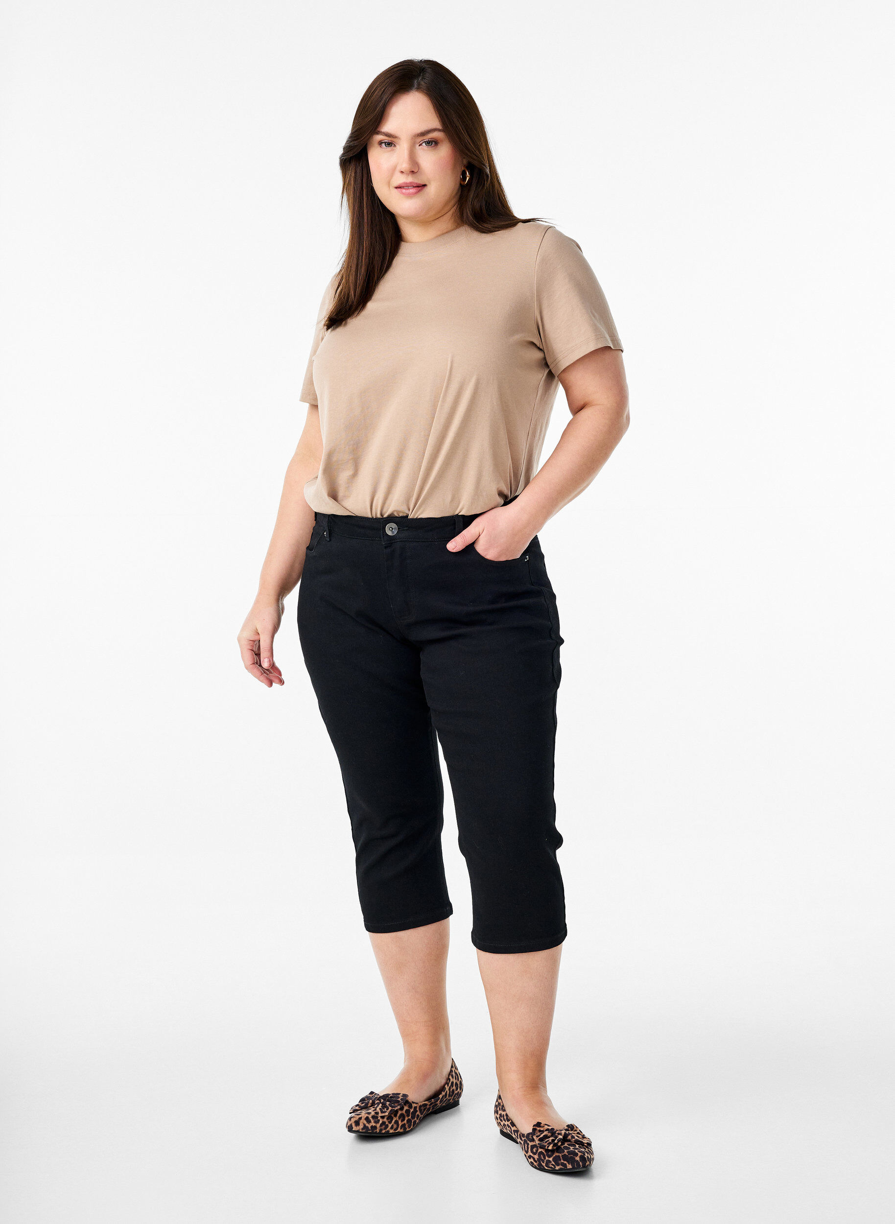 Culotte Emily en denim slim fit, Noir, Model