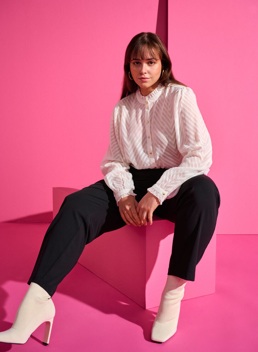 Chemisier à volants et texture à motifs, Snow White, Image image number 0