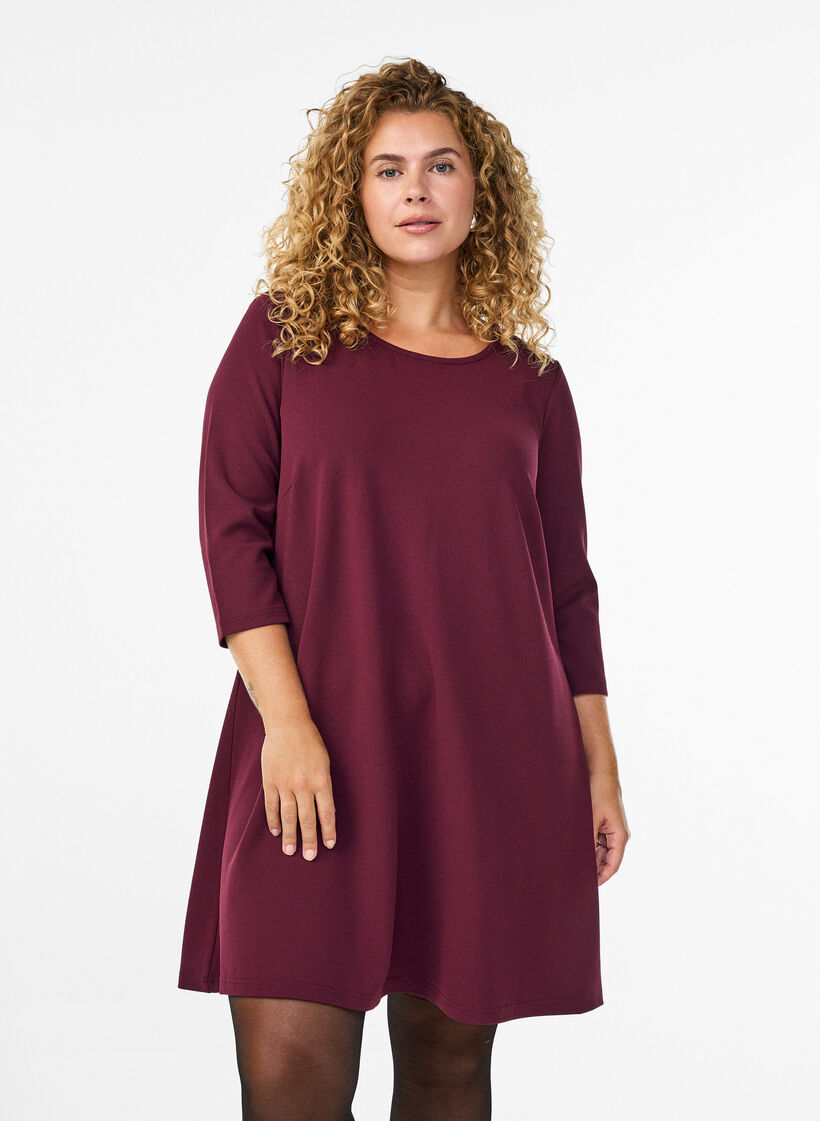 Robe courte &eacute;vas&eacute;e &agrave; manches 3/4, Bordeaux, Model image number 0