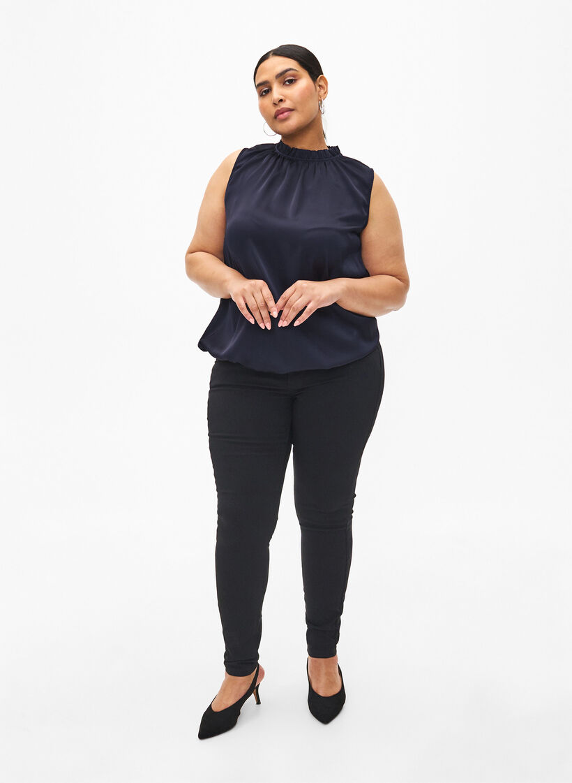 Haut de soirée sans manches en satin, Night Sky, Model image number 3