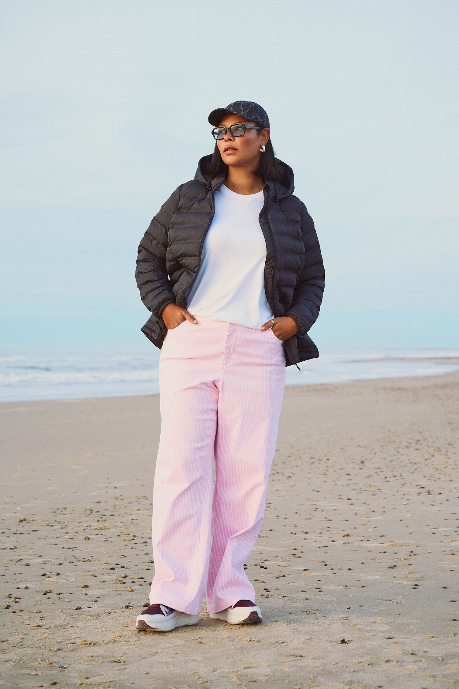 Veste l&eacute;g&egrave;re noire imperm&eacute;able, , Model