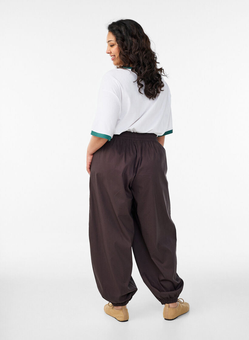 Pantalon ballon avec poches et ceinture &eacute;lastique, Marron, Model image number 1