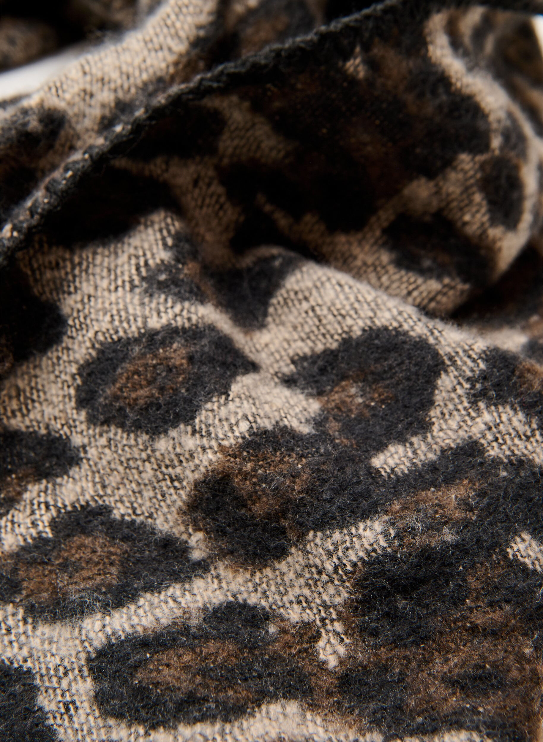 Zizzi &Eacute;charpe douce &agrave; motif aux couleurs chaudes, Marron, Packshot image number 1