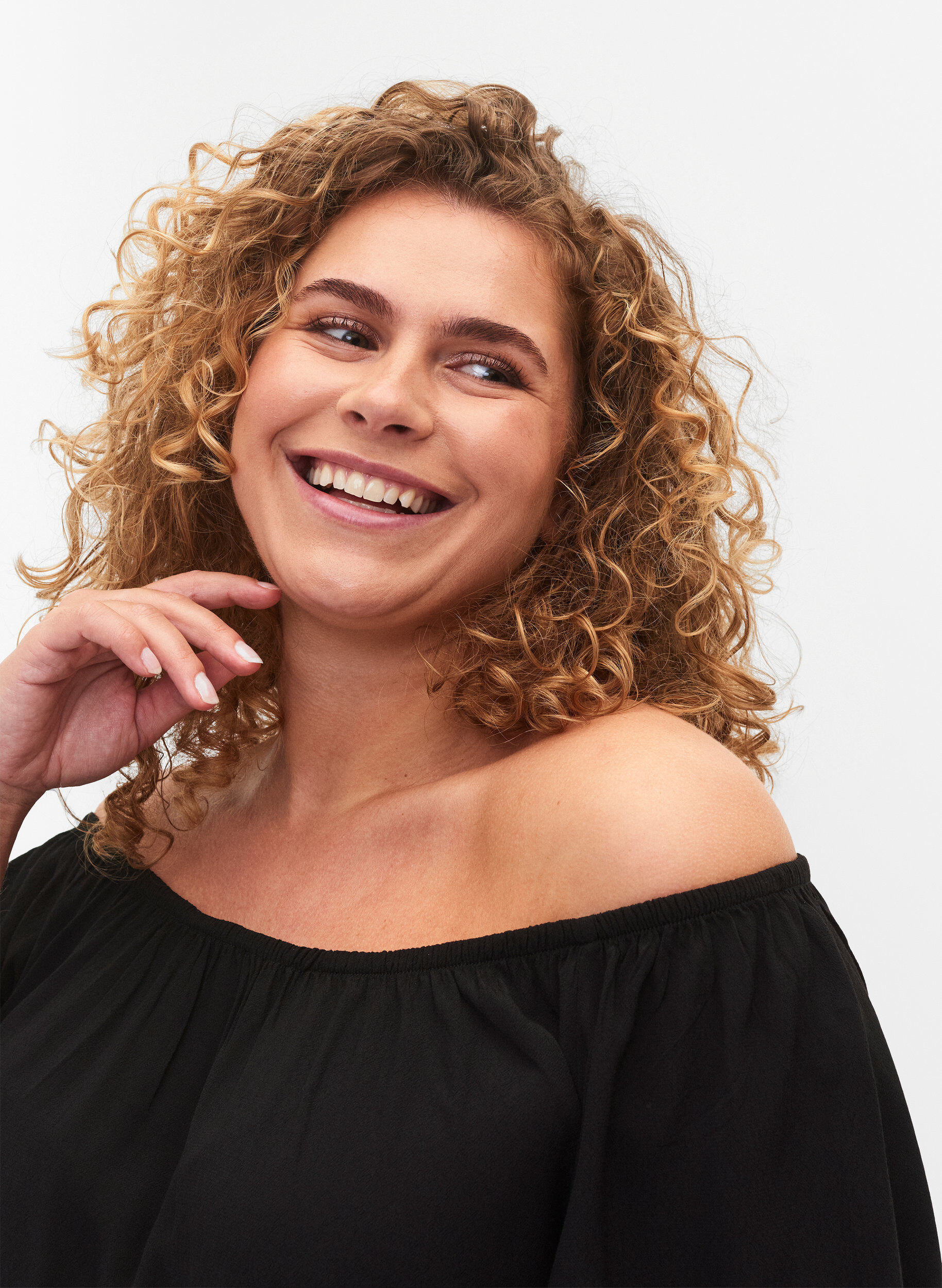 Zizzi Chemisier en viscose ray&eacute; &agrave; manches courtes, Black, Model image number 2