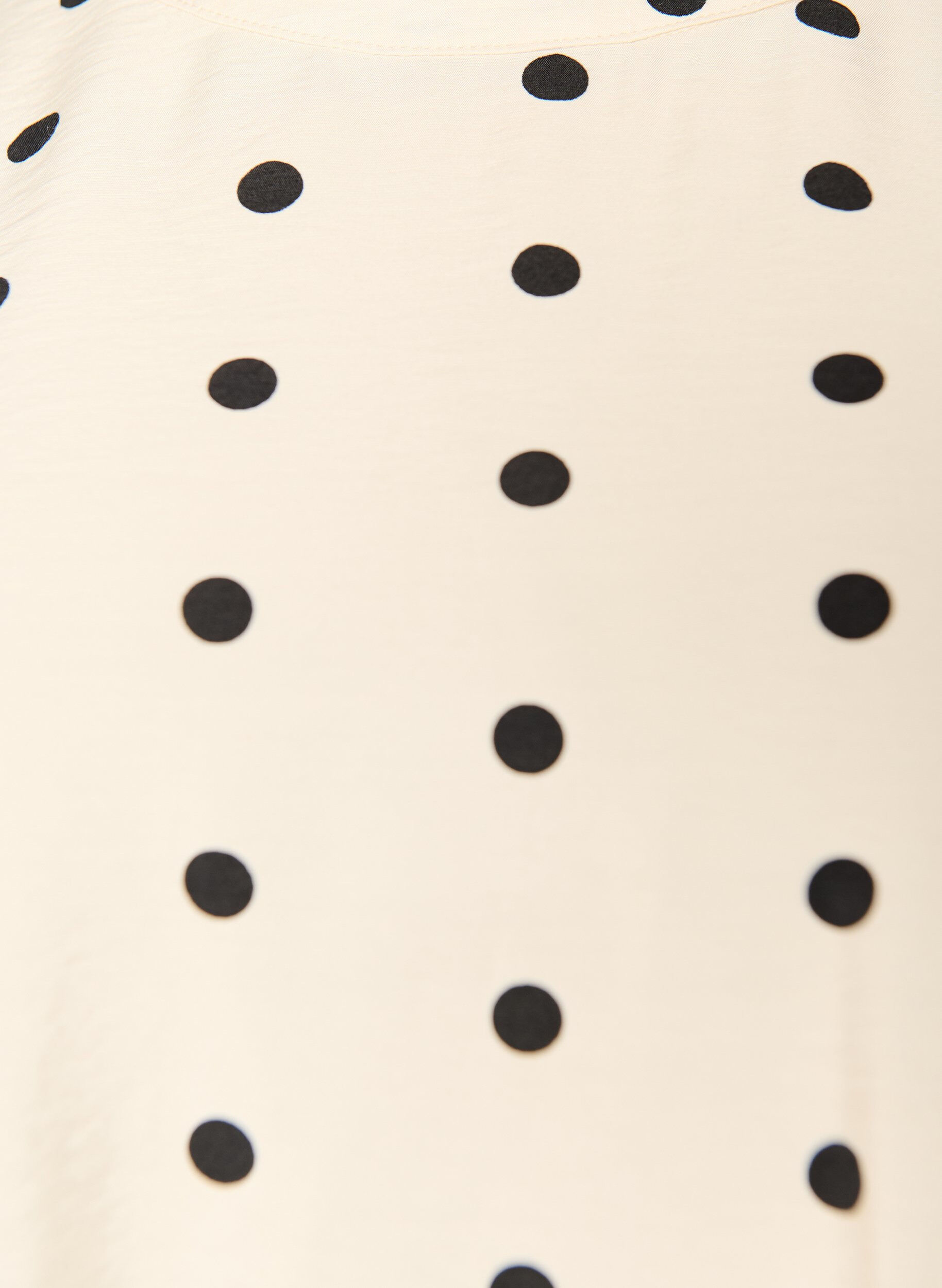 ZizziBlouse en viscose &agrave; pois et manches courtes, Vanille, Packshot image number 2