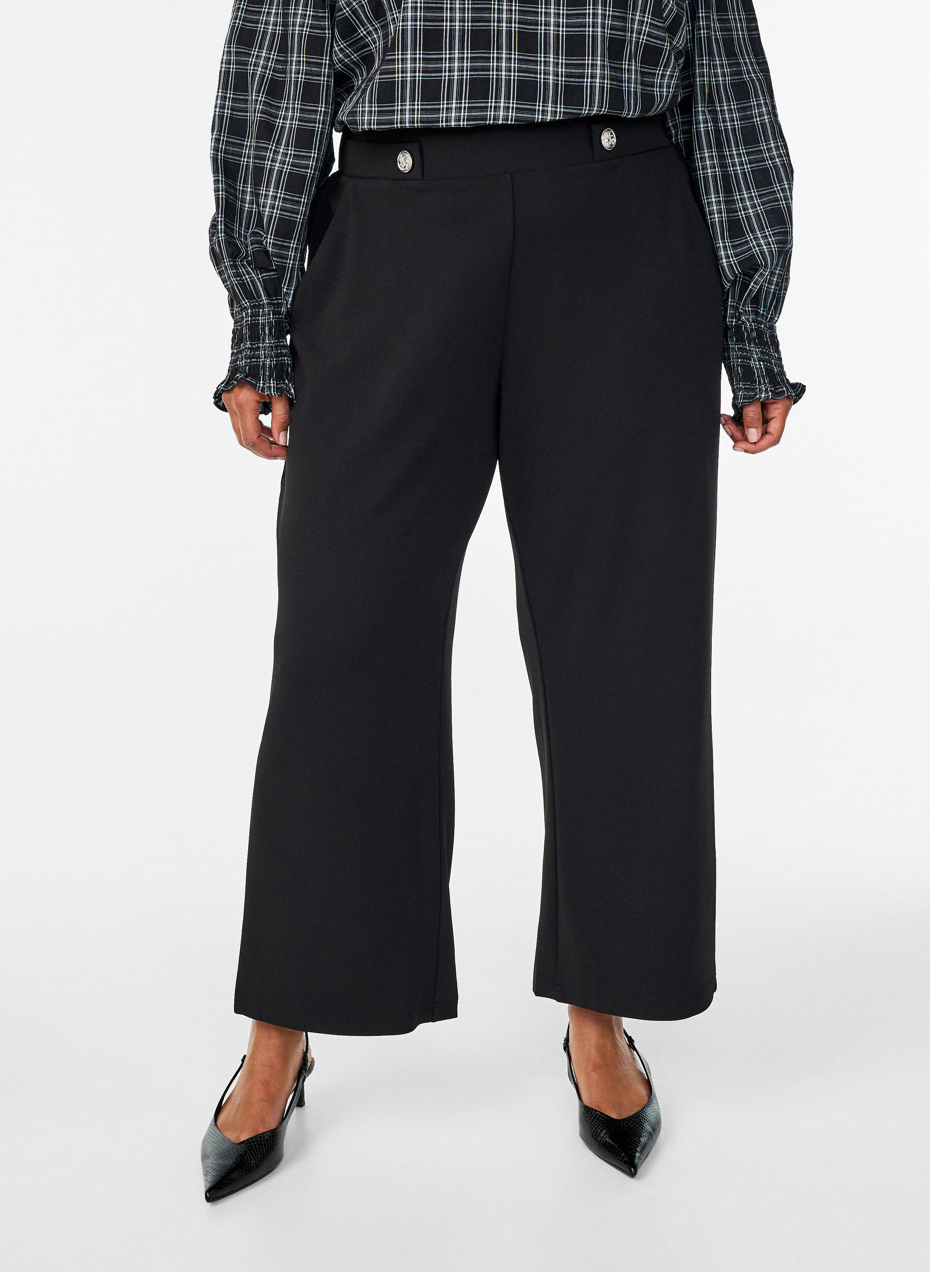 Zizzi Pantalon ample avec poches, Noir, Model image number 2