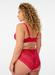 Soutien-gorge rembourr&eacute; avec bonnets en microfibre brillante et dentelle, Rouge, Model image number 2