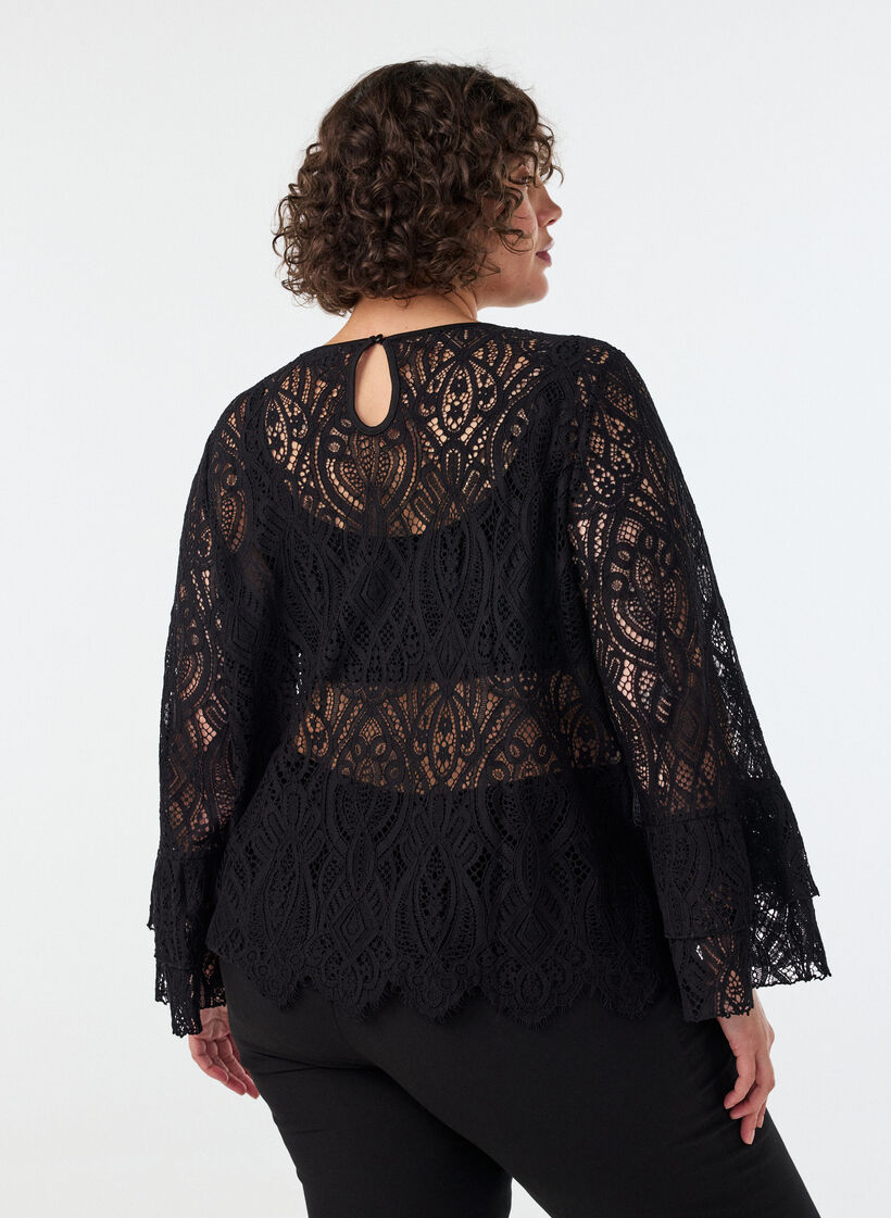 Blouse en dentelle avec manches longues trompette et volants, Noir, Model image number 2