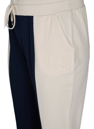 Pantalon de survêtement avec des bloques de couleurs, Night Sky/Off White, Packshot image number 2