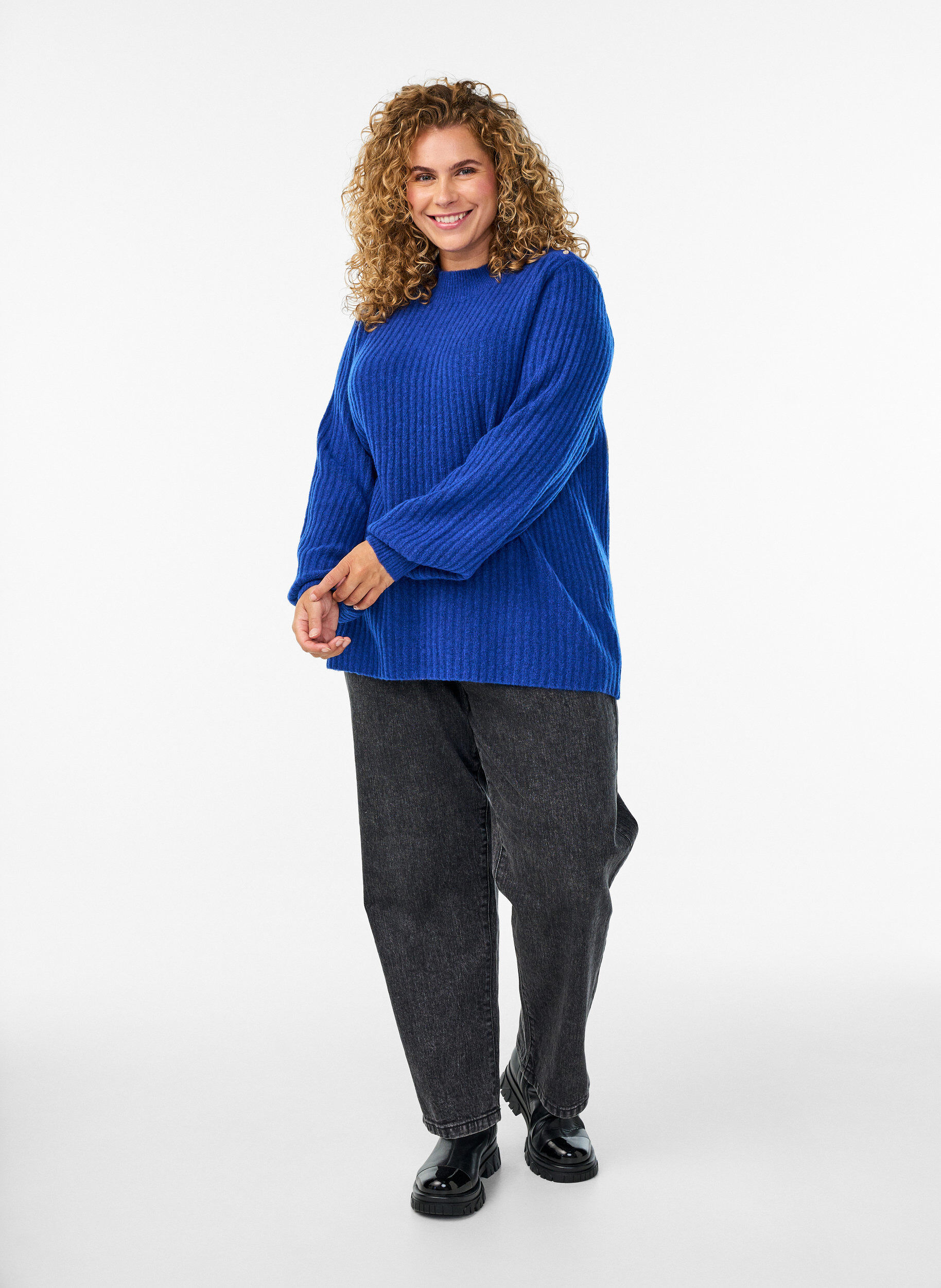 ZizziPull c&ocirc;tel&eacute; &agrave; manches bouffantes et boutons, Bleu, Model image number 1