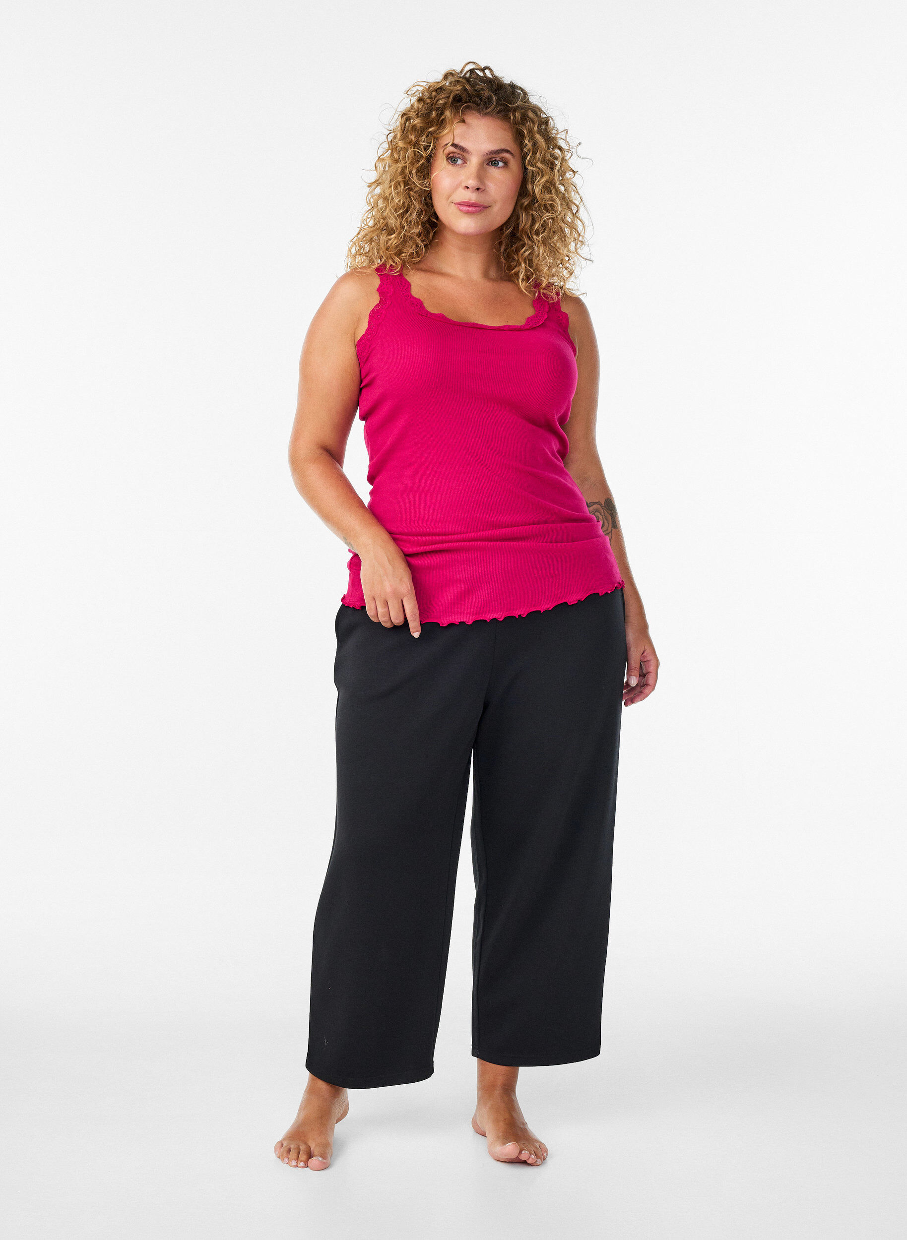 ZizziHaut avec bordure en dentelle, Rose, Model image number 1