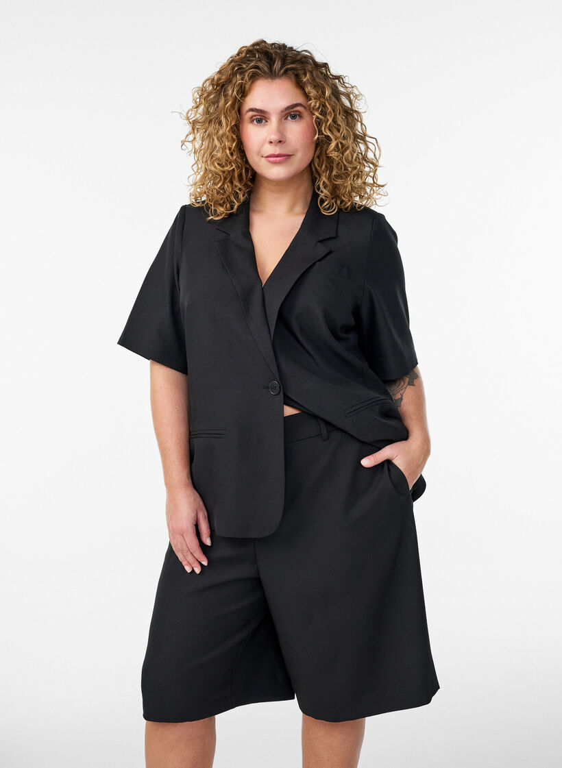 Short bermuda ample &agrave; taille haute, Noir, Model image number 0