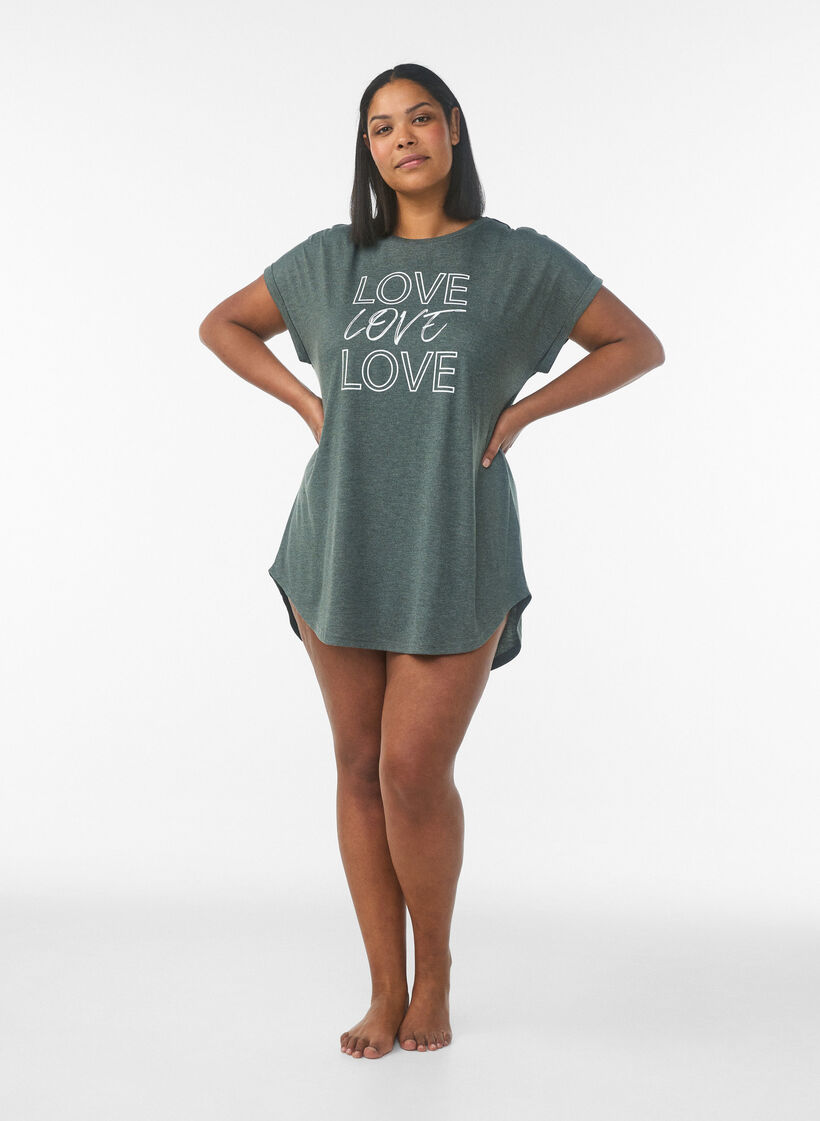 Chemise de nuit &agrave; manches courtes avec imprim&eacute; de texte, Vert, Model image number 1
