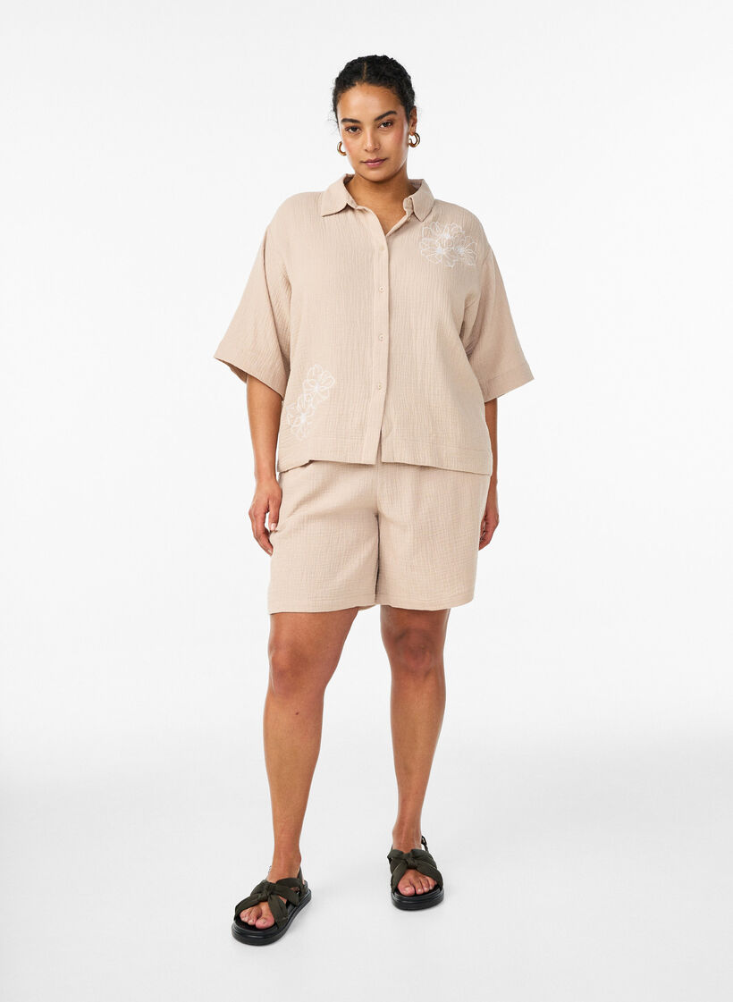 Chemise en mousseline de coton avec d&eacute;tails brod&eacute;s, Beige, Model image number 1