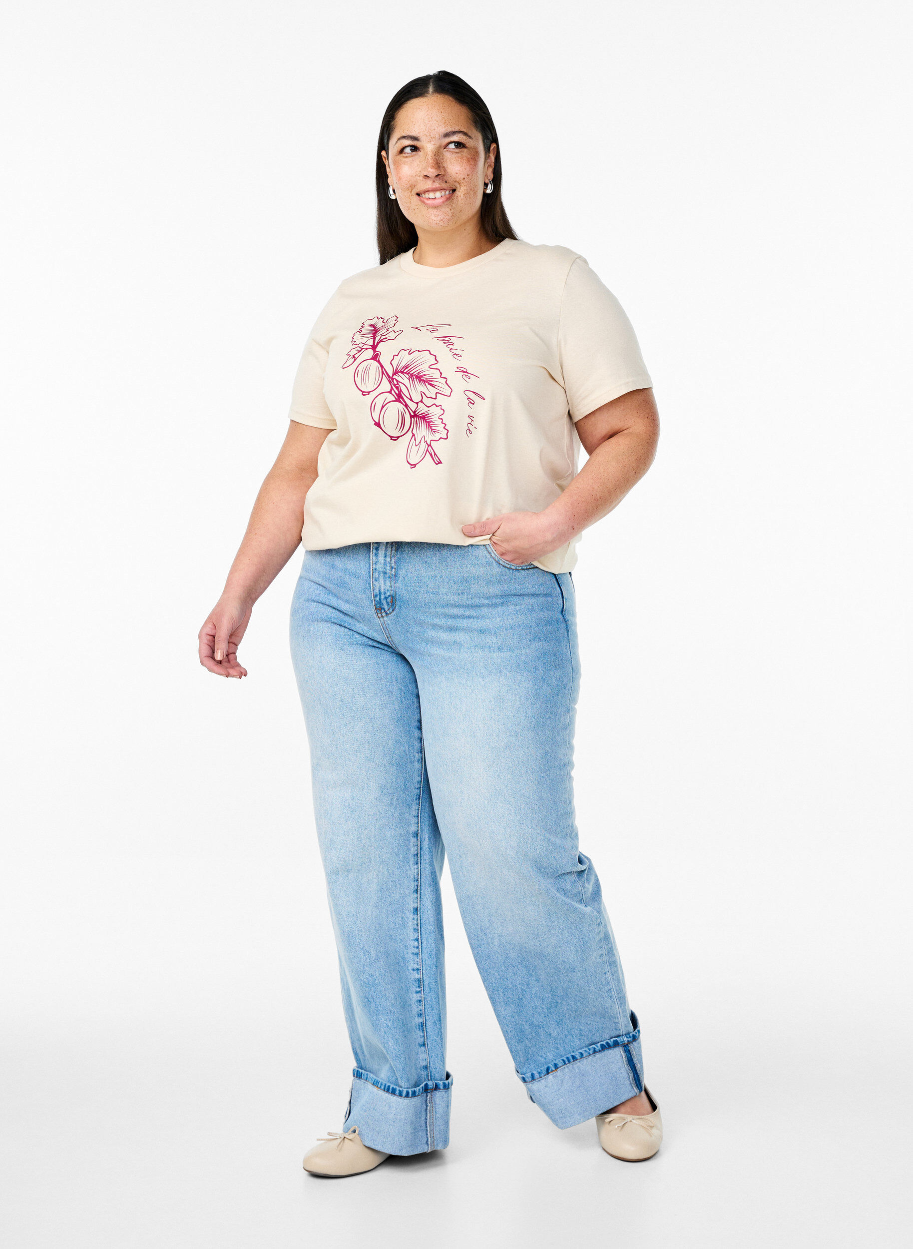 Zizzi T-shirt en coton avec imprim&eacute;, Beige, Model image number 1