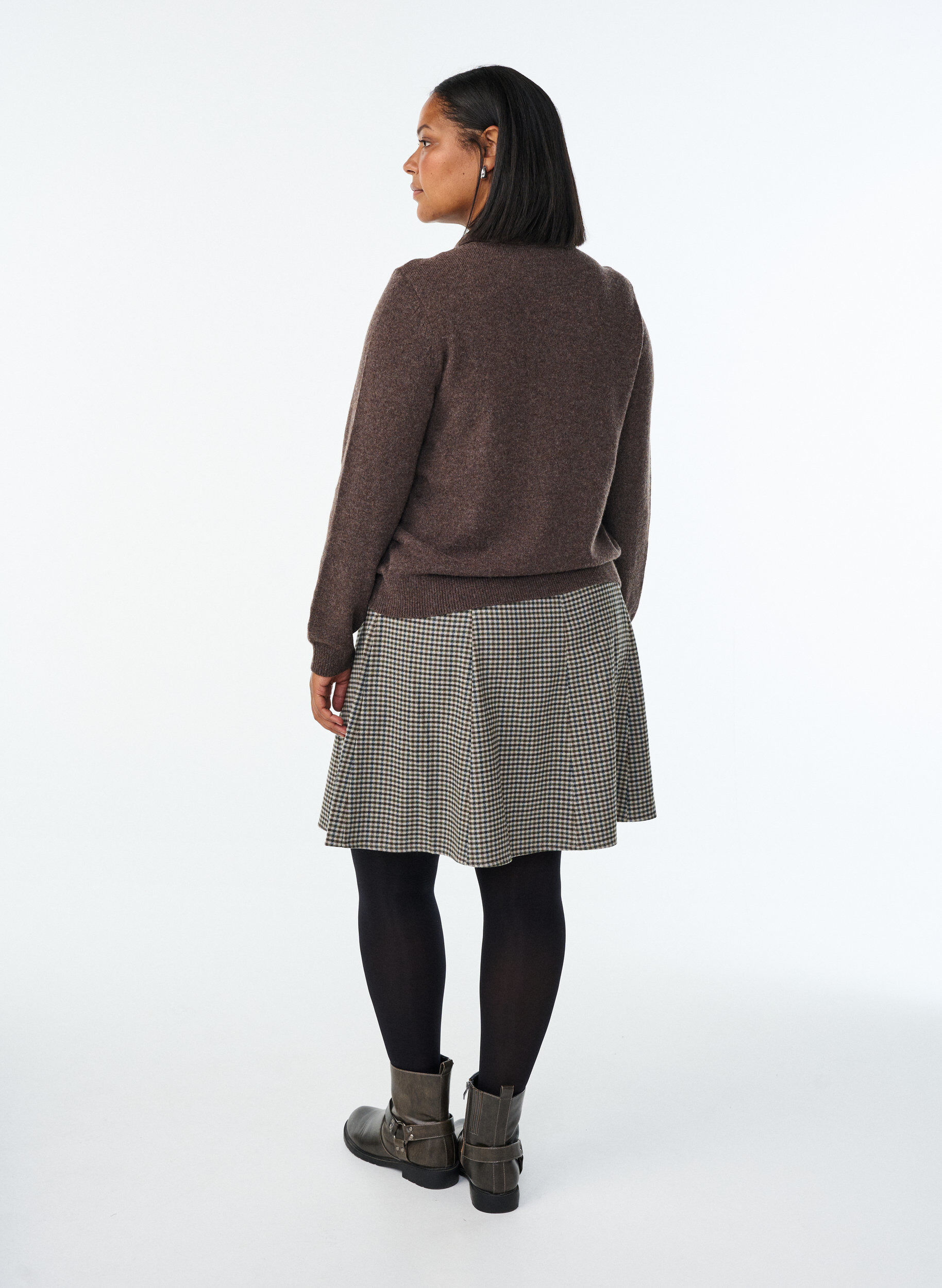 Zizzi Jupe courte &agrave; coupe &eacute;vas&eacute;e, Marron, Model image number 2