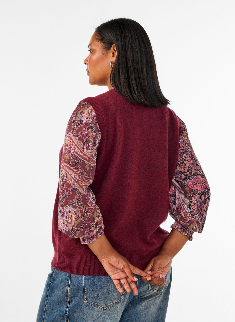 Gilet en maille &agrave; boutons d&eacute;coratifs, Bordeaux fonc&eacute;, Model image number 2