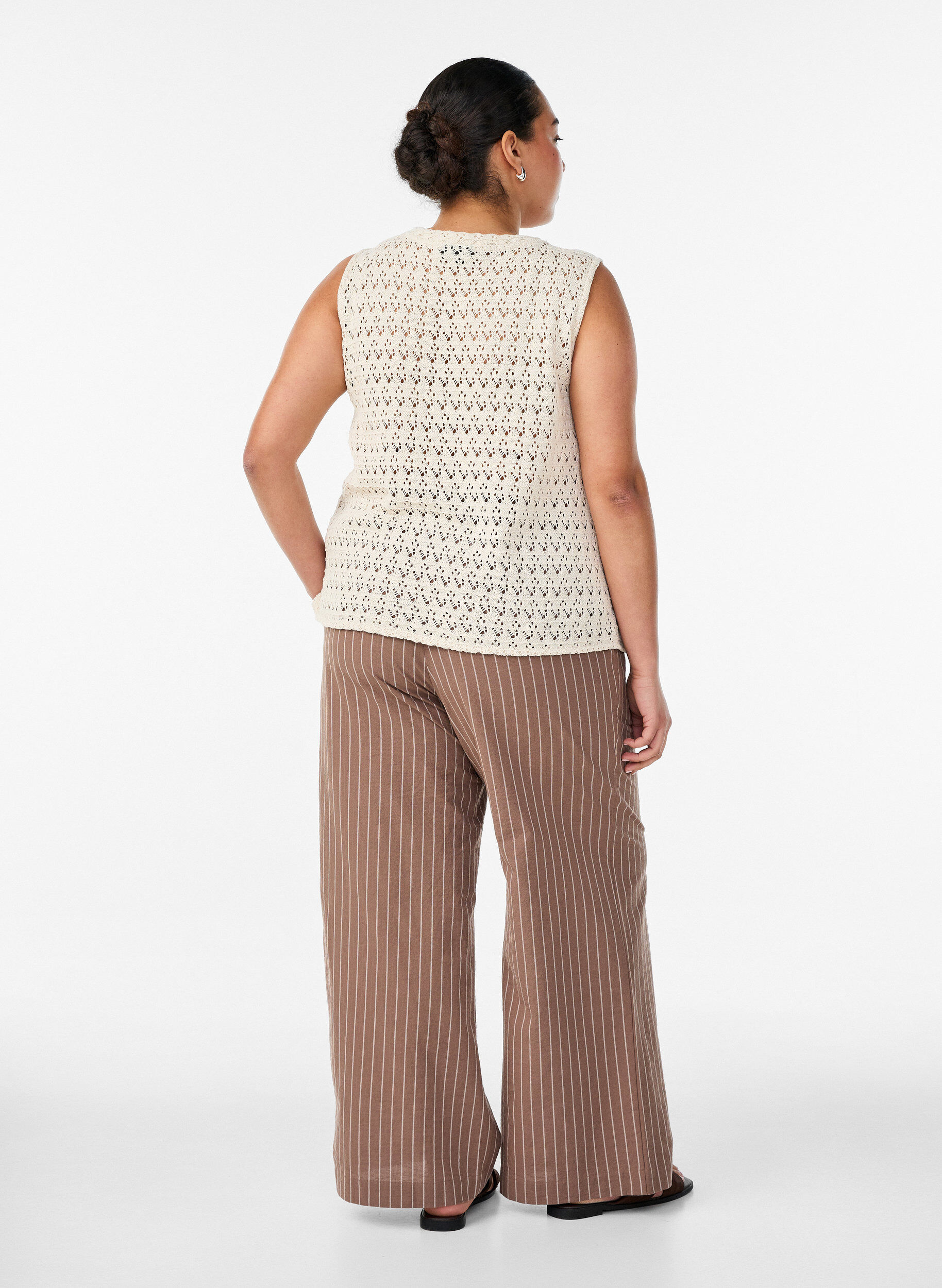ZizziPantalon ample avec taille haute et poches, Marron, Model image number 1