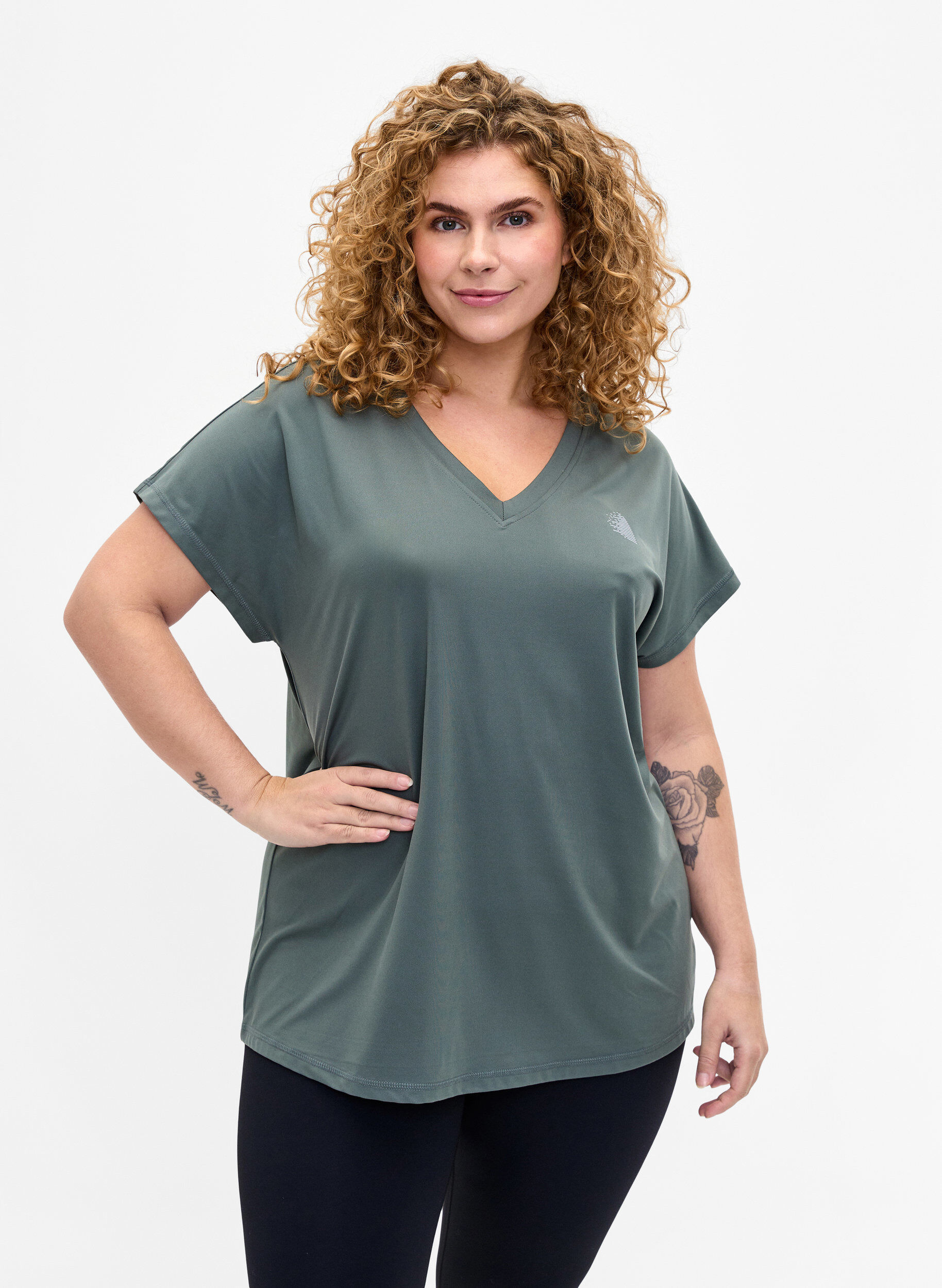 ZizziT-shirt de sport ample avec col en V, Balsam Green, Model image number 0