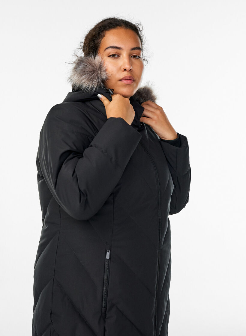 Long manteau d'hiver &agrave; fermeture &agrave; attaches et col en fausse fourrure, Noir, Model image number 3