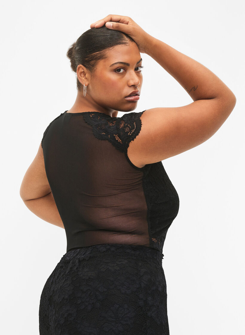 Bodystocking avec dentelle et décolleté en V, Black, Model image number 1