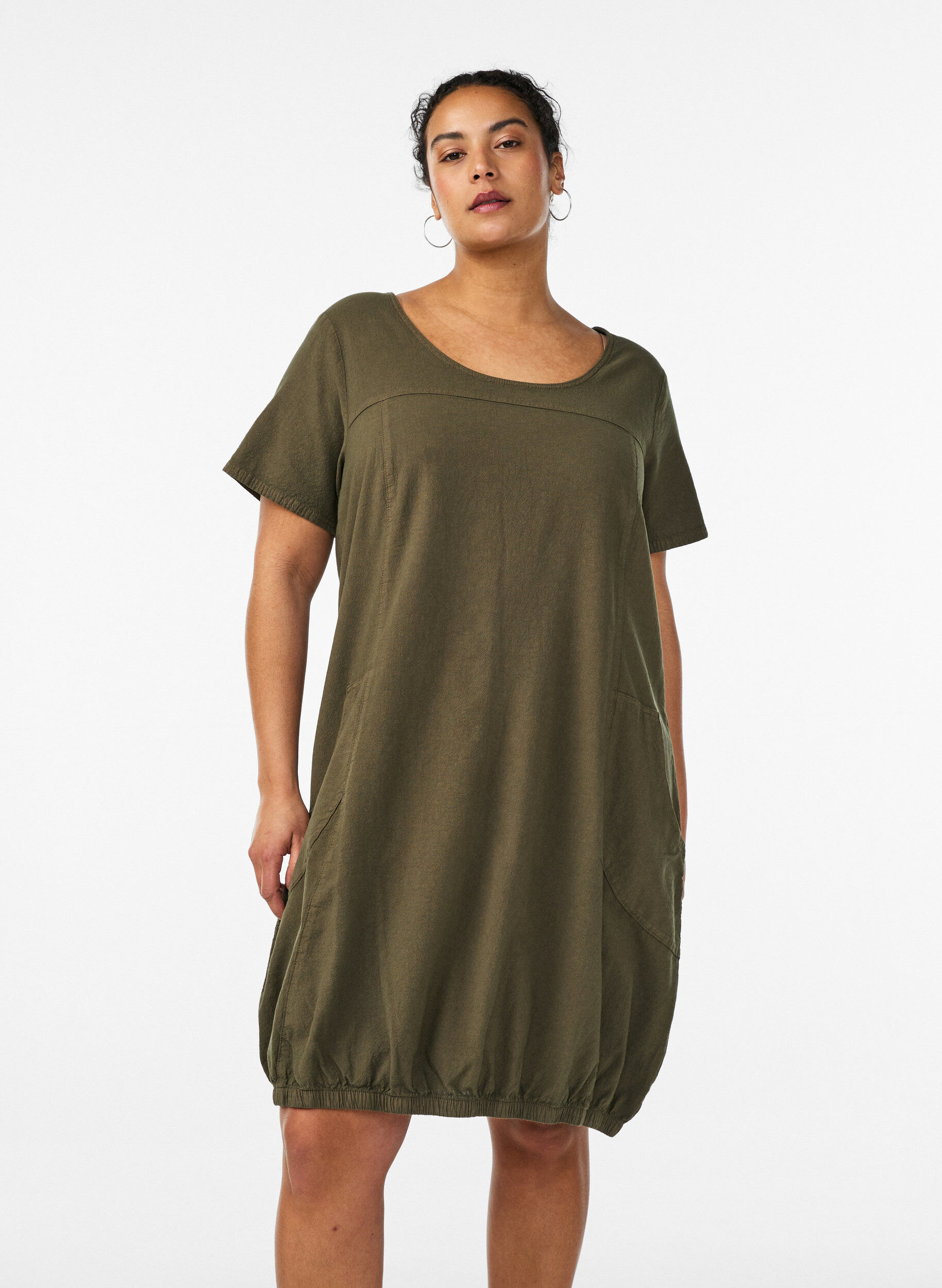 Robe en coton &agrave; manches courtes, Vert fonc&eacute;, Model