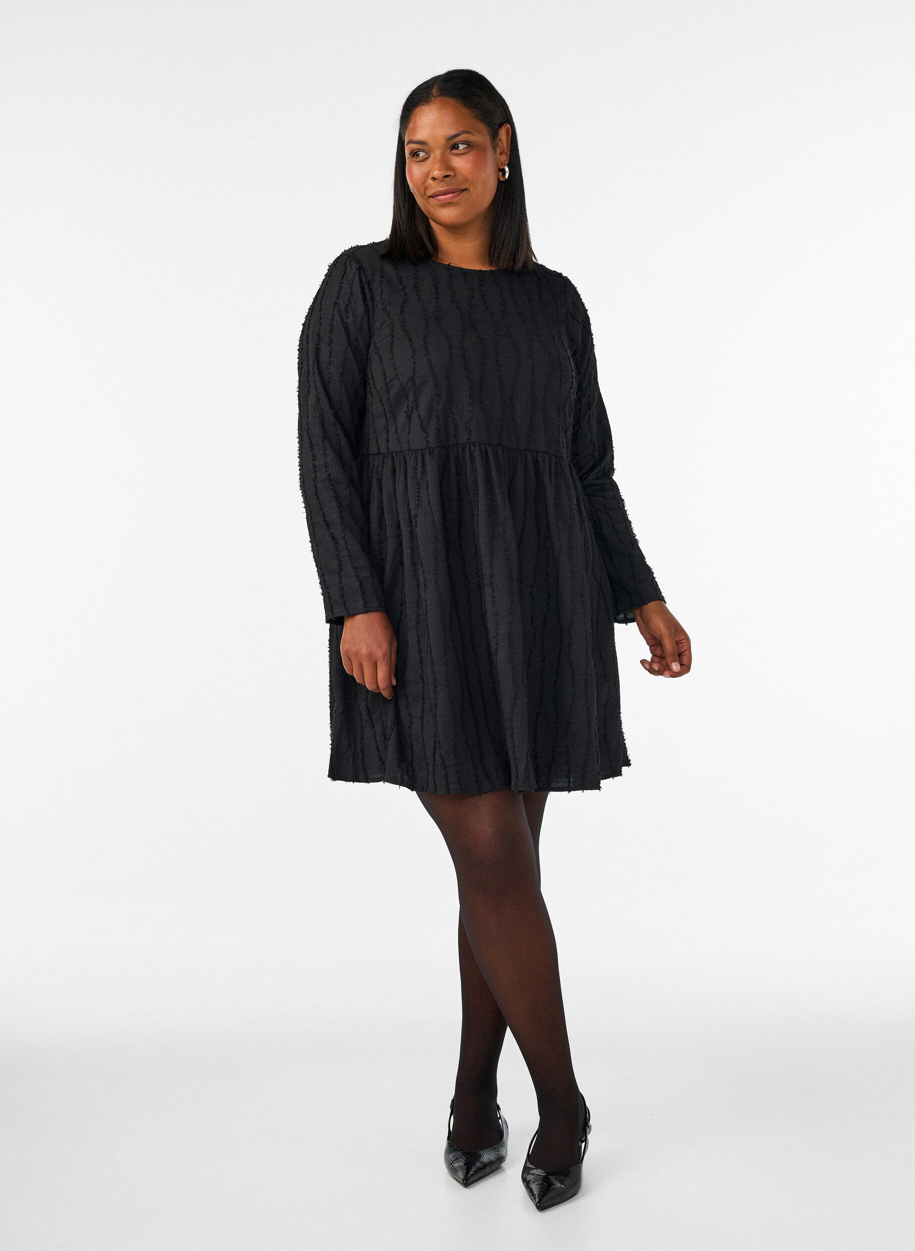 ZizziRobe courte en jersey &agrave; texture ondul&eacute;e, Noir, Model image number 1