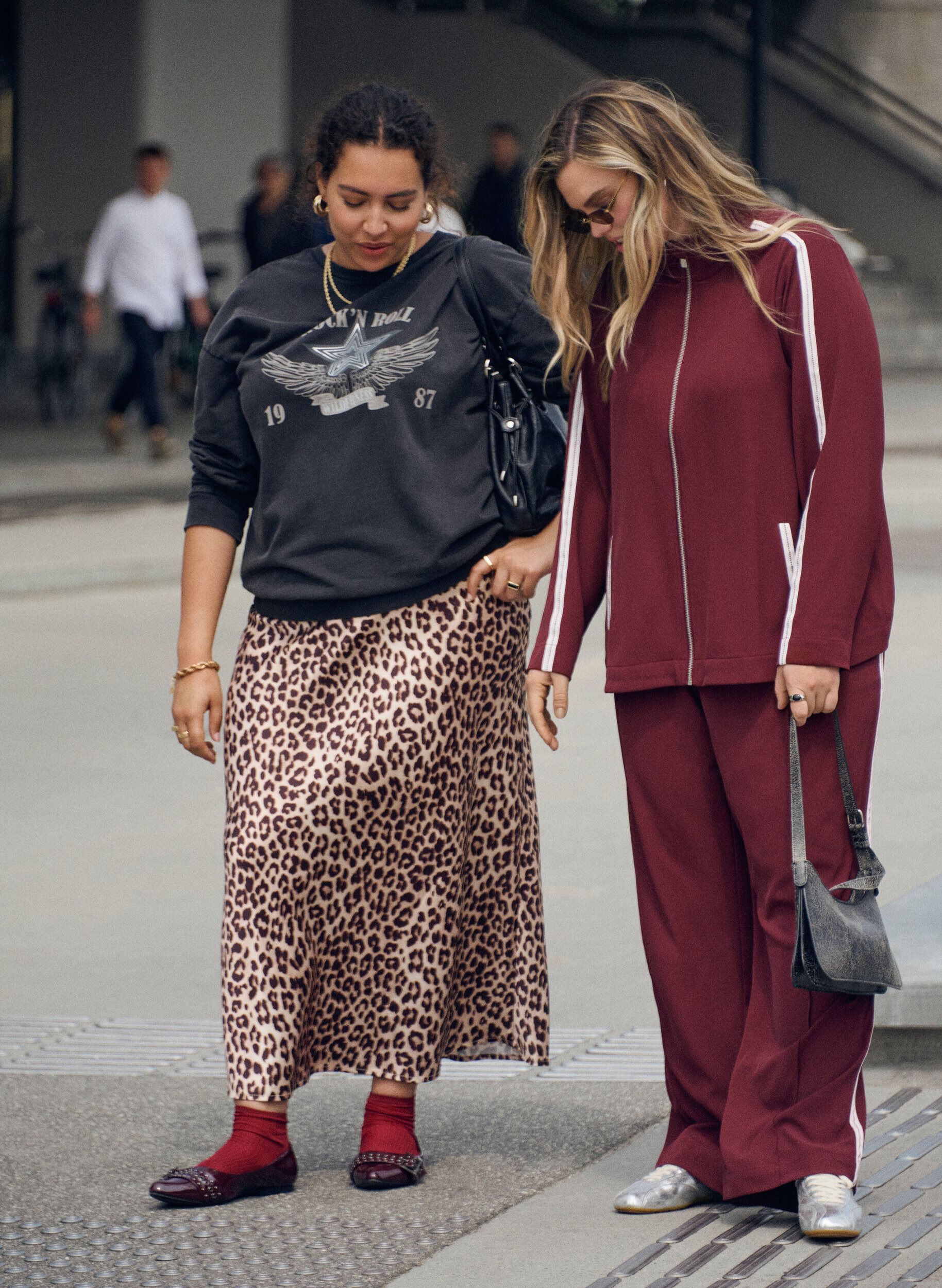 ZizziJupe midi en satin, Marron, Image image number 0
