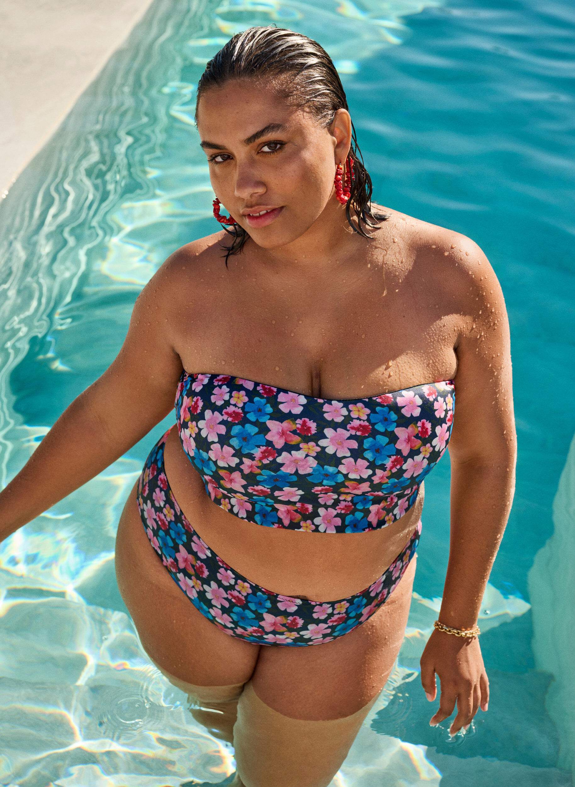 Zizzi Culotte de bikini br&eacute;silienne &agrave; imprim&eacute; floral, Rose poudr&eacute;e, Image image number 0