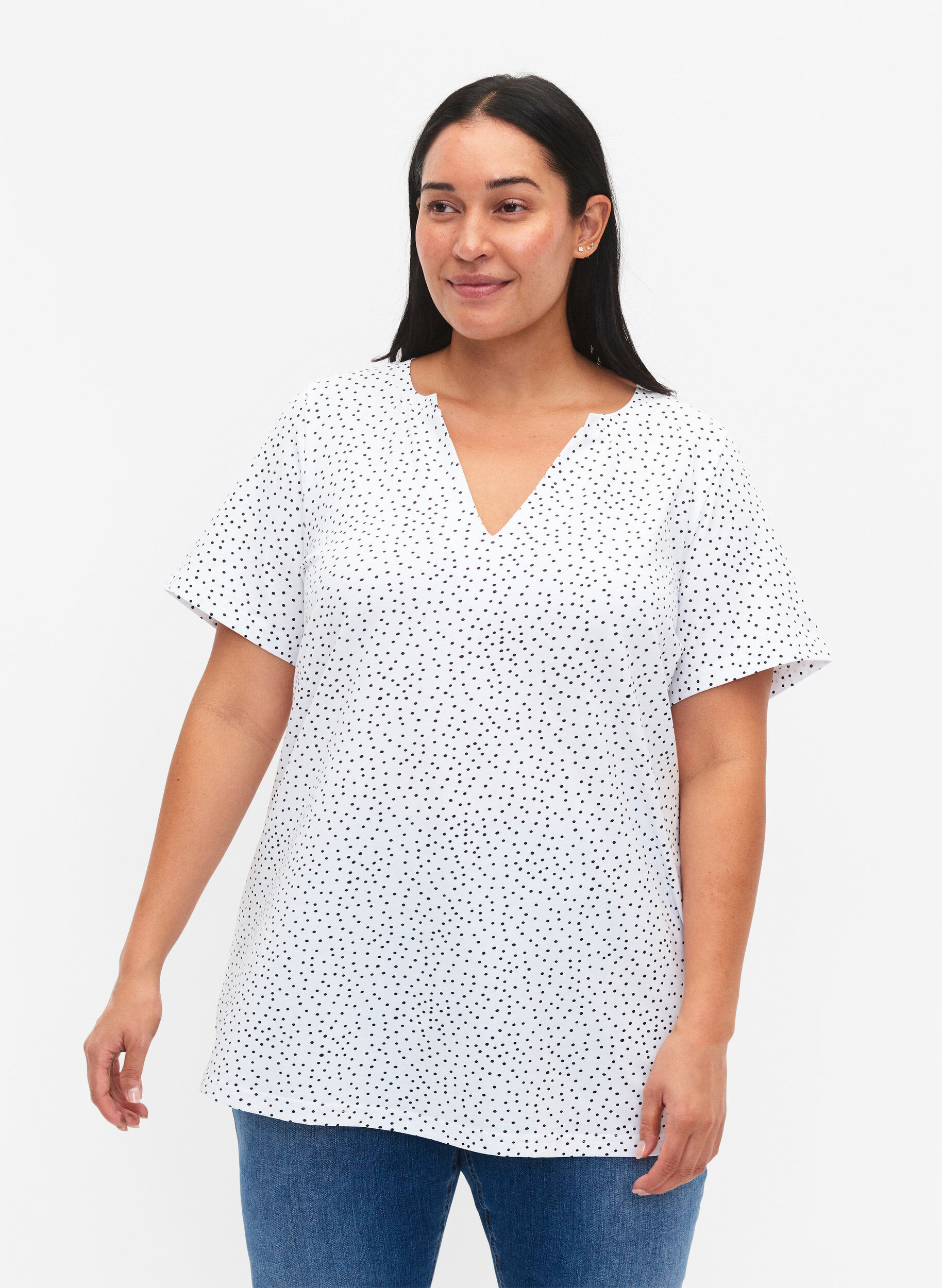 Zizzi T-shirt en coton avec des points et un col en V, B.White/Black Dot, Model image number 0
