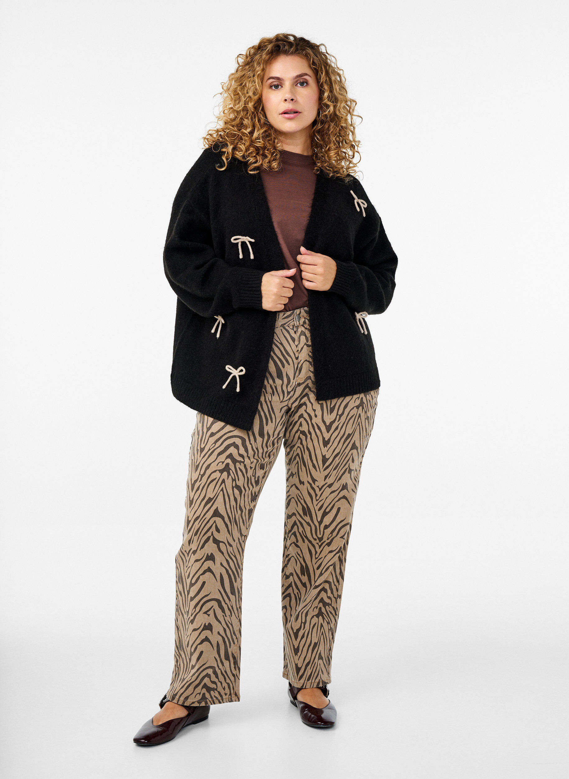 Jean taille droite avec imprim&eacute; z&egrave;bre, Camel, Model