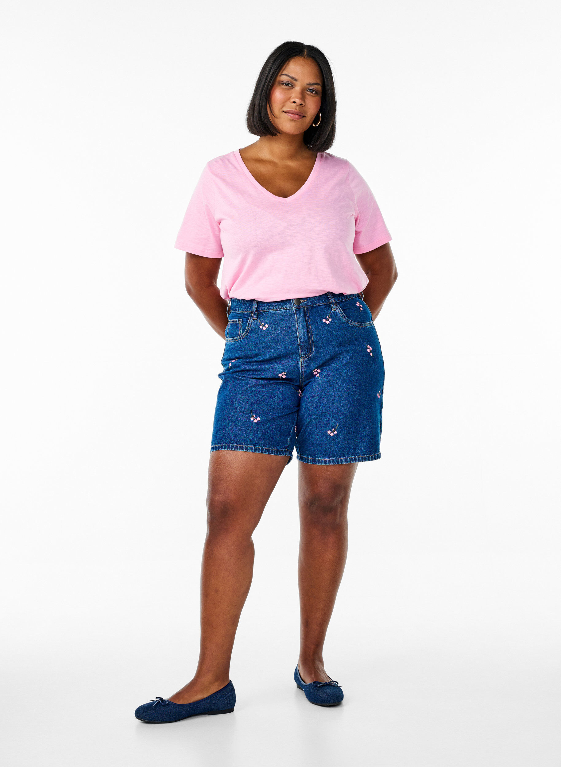 ZizziT-shirt basique &agrave; manches courtes avec col en V, Rose, Model image number 1