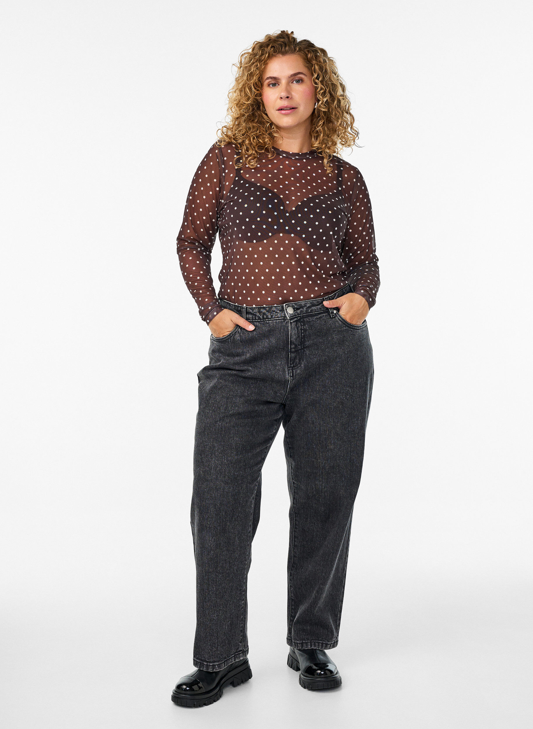 Zizzi Blouse en maille &agrave; pois, Marron, Model image number 1