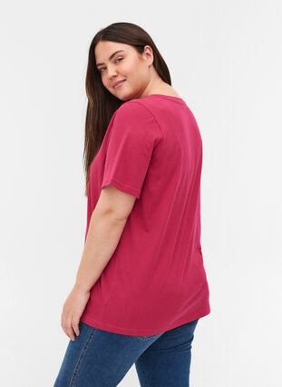T-shirt en coton bio à col V, Sangria, Model image number 1