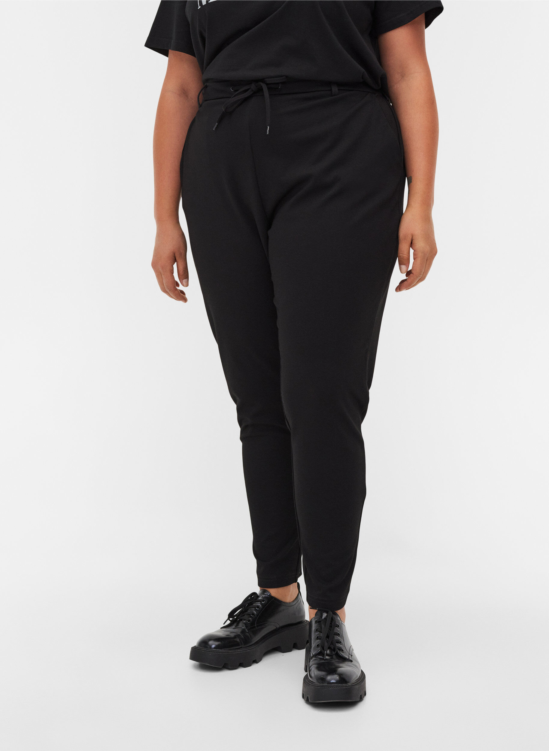 Zizzi Pantalon Maddison, Noir, Model image number 2