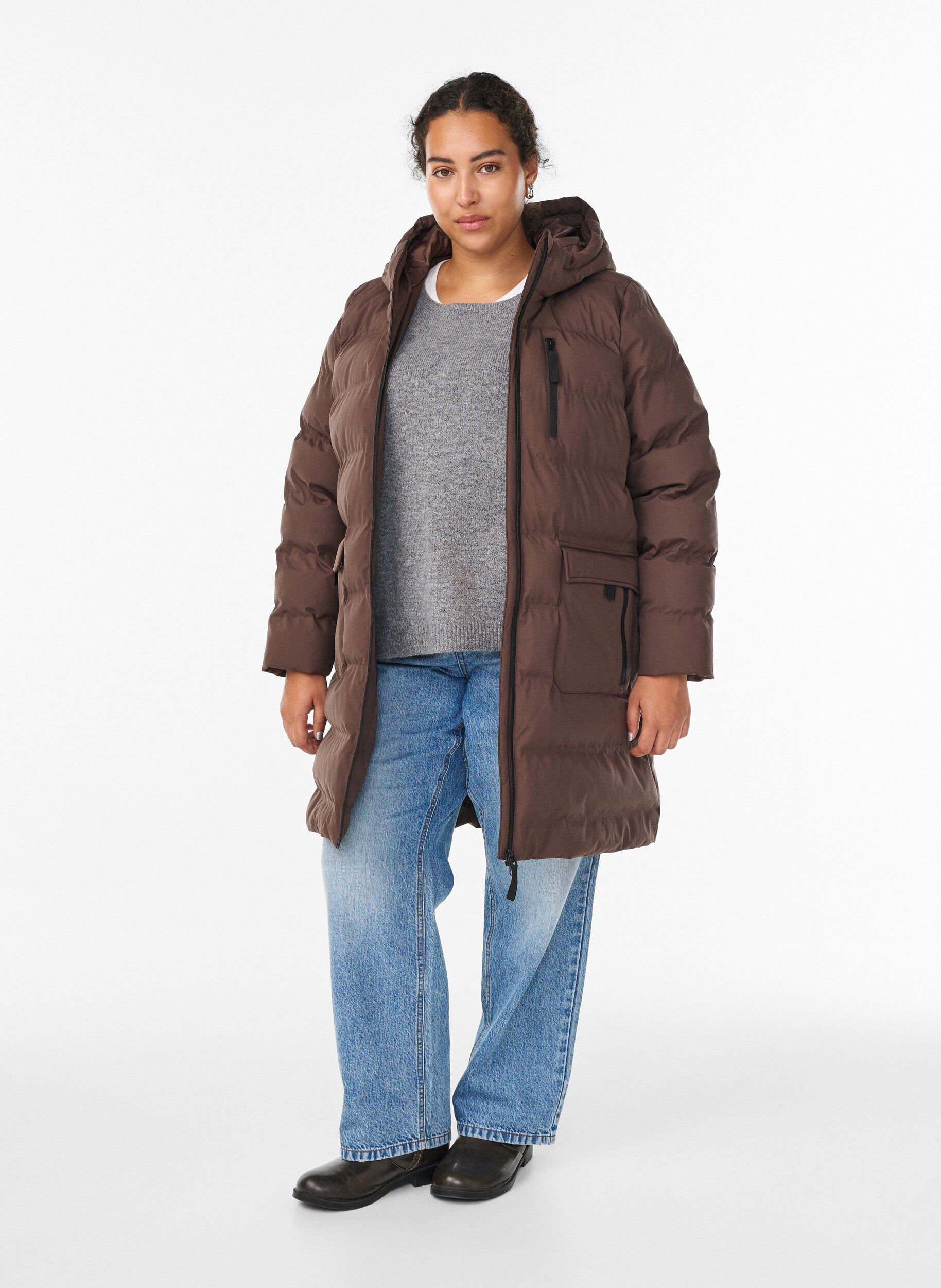 Zizzi Doudoune avec capuche et poches, Marron, Model image number 1