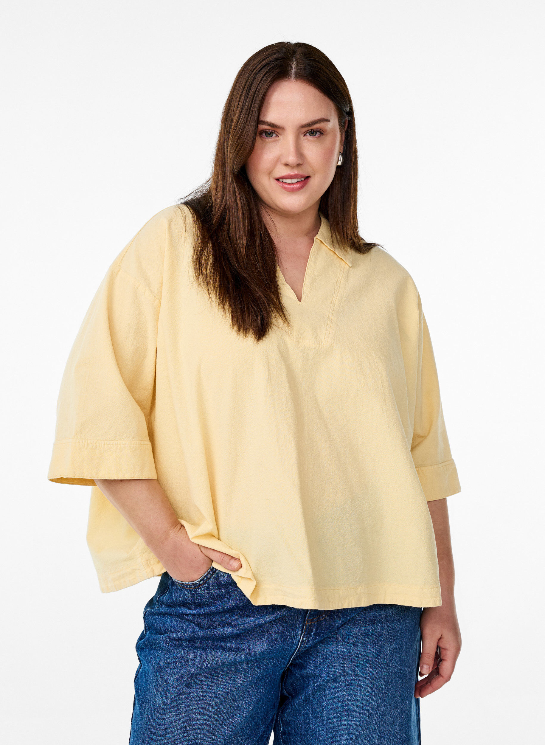 Blouse ample avec col et manches 1/2, Jaune clair, Model