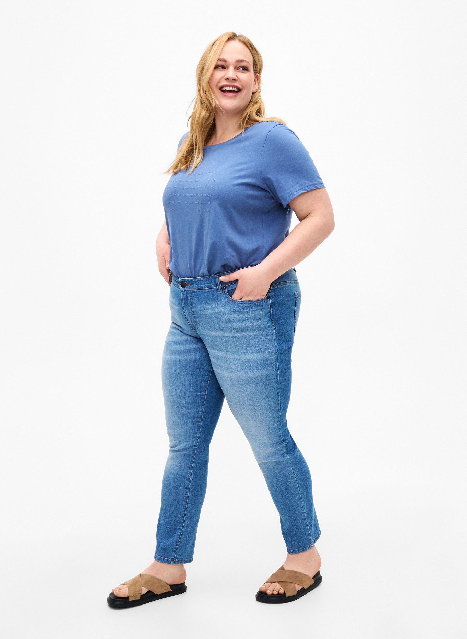 Zizzi T-shirt avec motif de texte, Moonlight B. W.Navy, Model image number 2