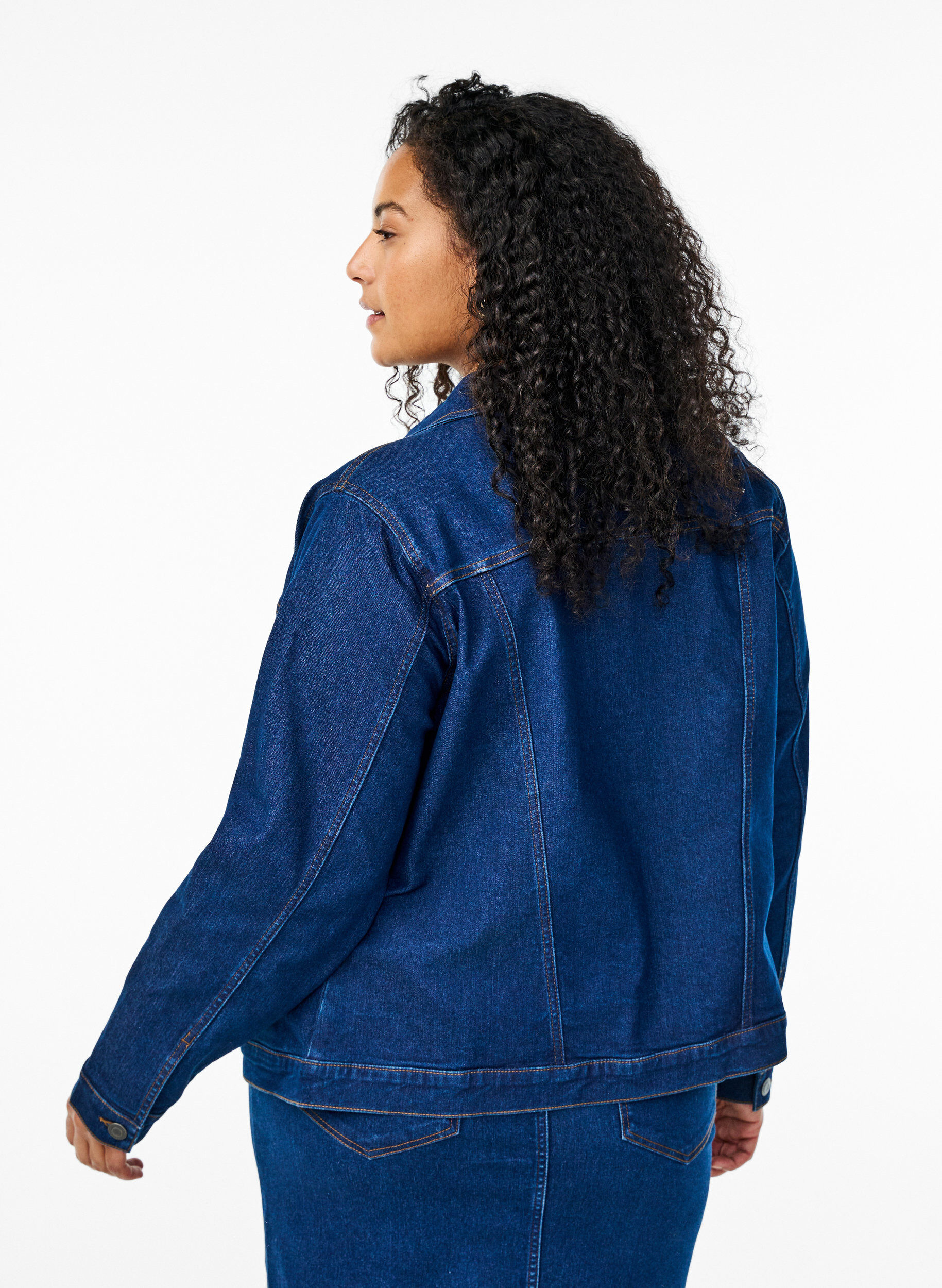 Zizzi Veste en jean en m&eacute;lange de coton extensible, Bleu, Model image number 2