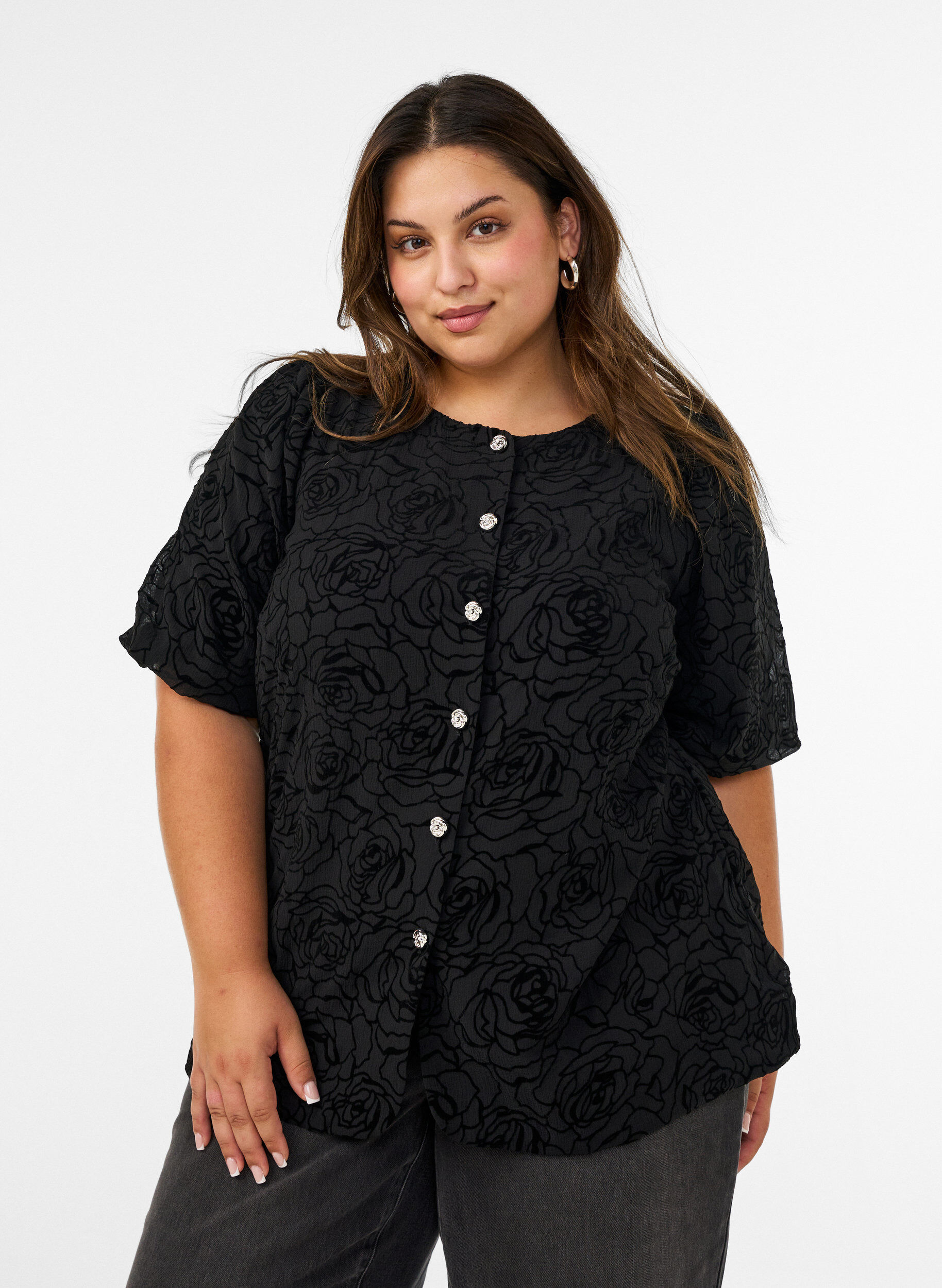 ZizziBlouse avec motif floral et manches ballon, Noir, Model image number 0