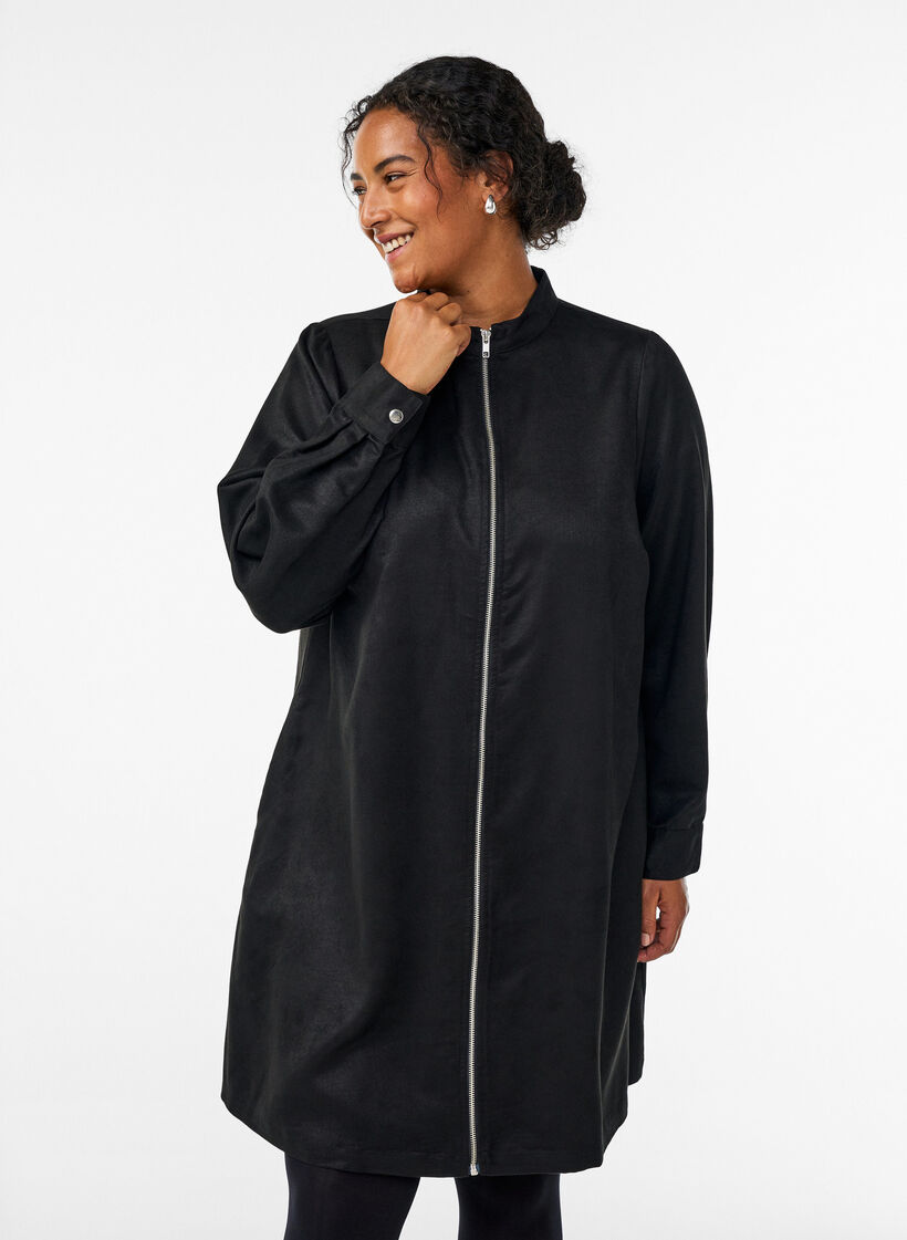 Longue chemise en faux suède avec fermeture éclair, Noir, Model image number 0