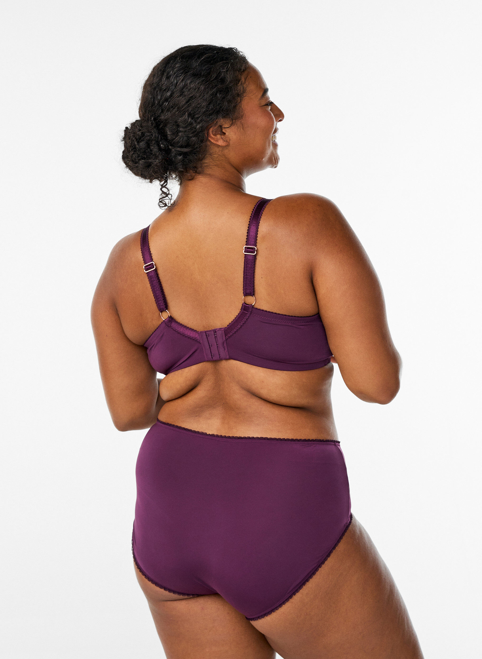 Zizzi Culotte brief en microfibre avec broderies florales, Violet, Model image number 1