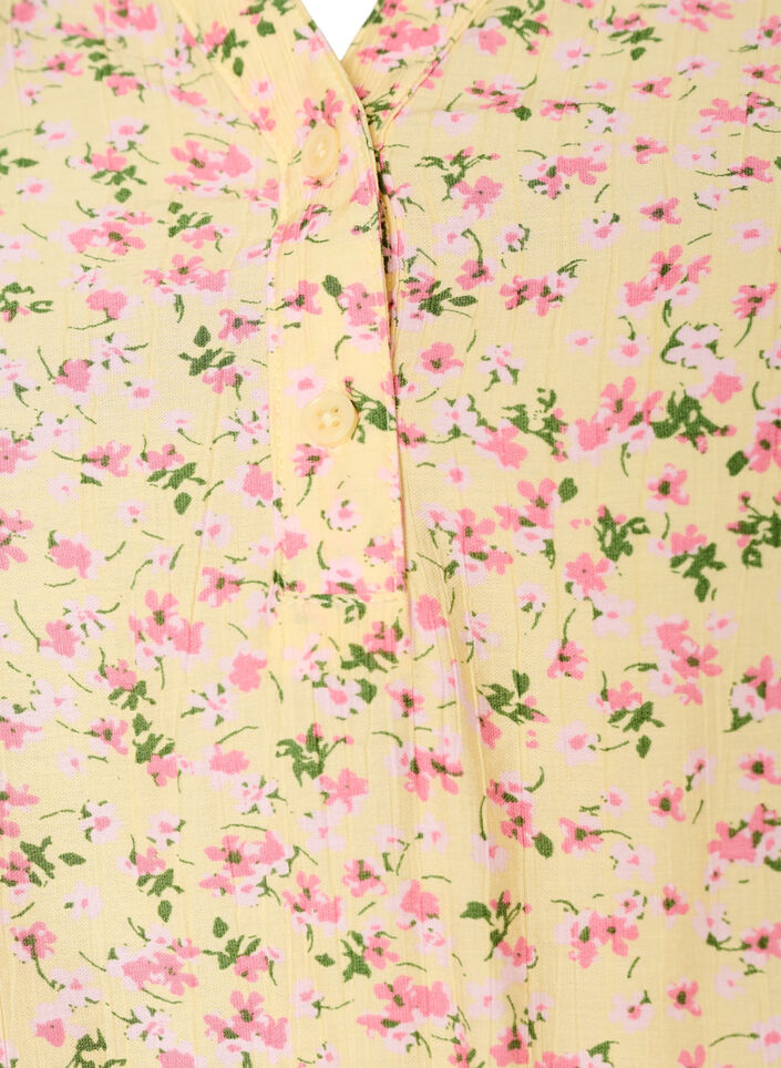 Blouse fleurie en viscose &agrave; manches courtes et col &agrave; volants, Jaune, Packshot image number 2
