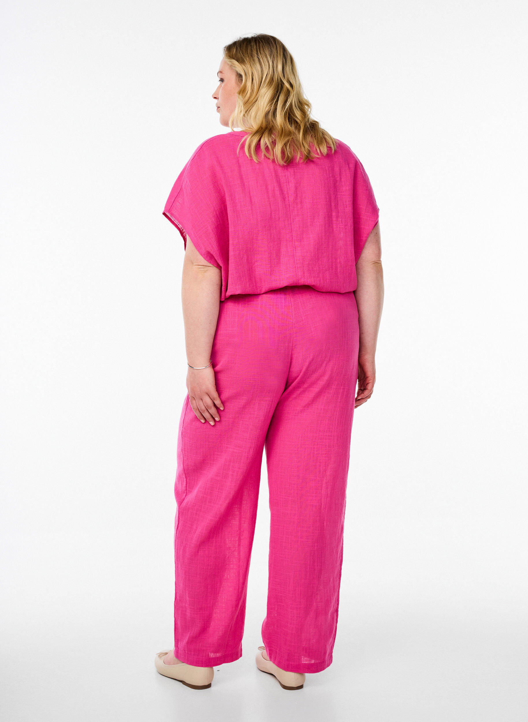 Zizzi FLASH - Pantalon coupe droite avec taille haute, Rose, Model image number 1
