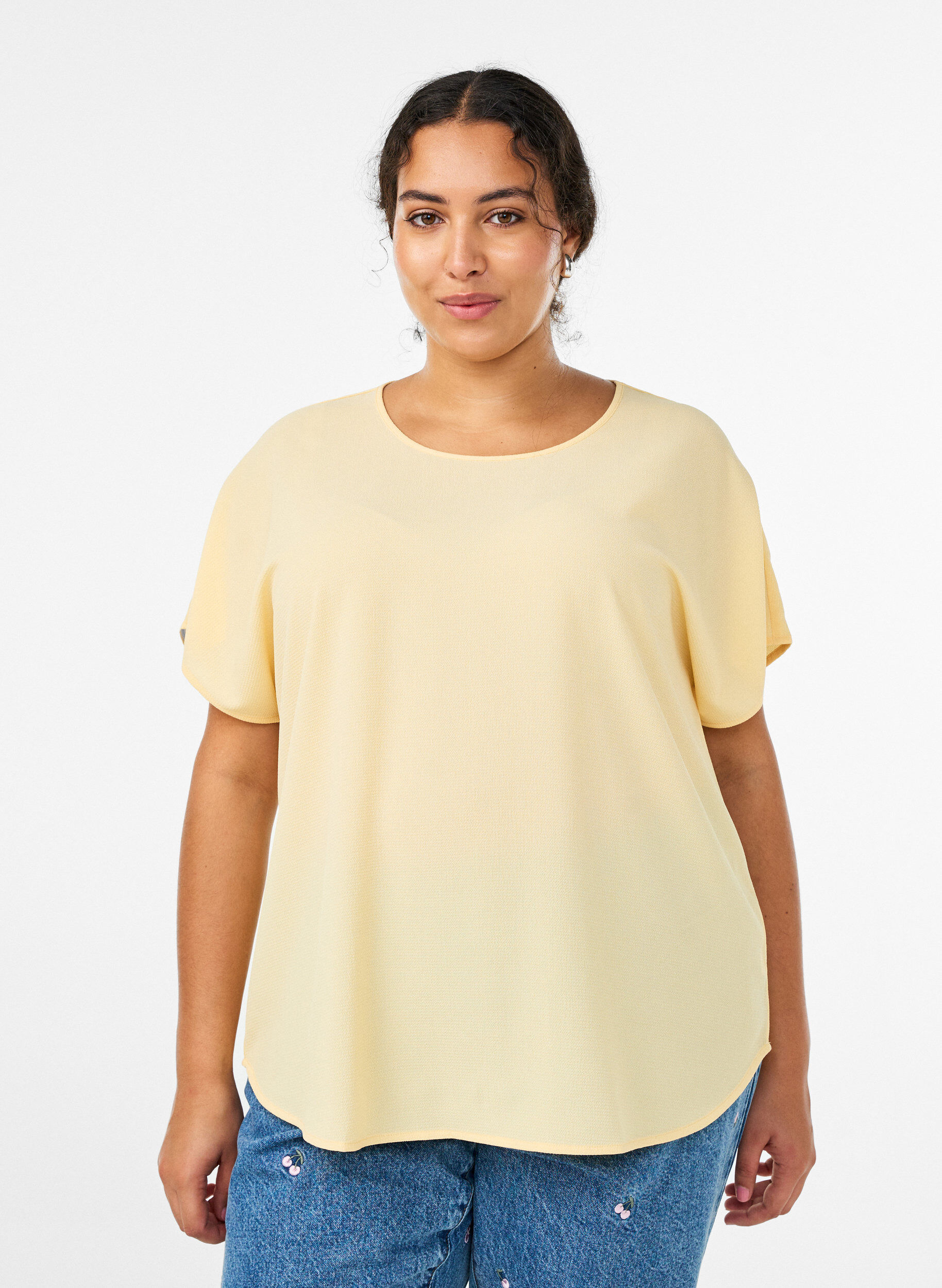 Zizzi Blouse &agrave; manches courtes et encolure ronde, Jaune clair, Model image number 0